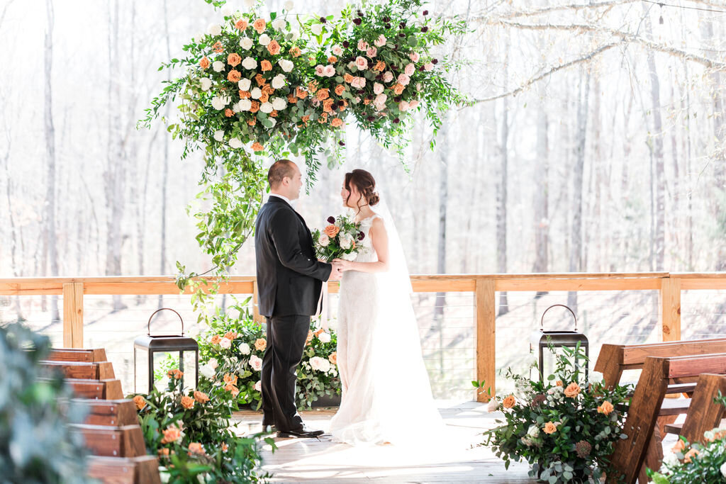 outdoor wedding ceremony at Koury Farms wedding venue in North Georgia