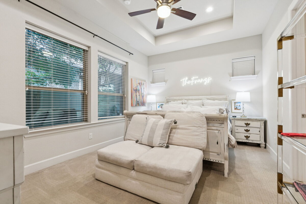 16-8643Thorbrush_016