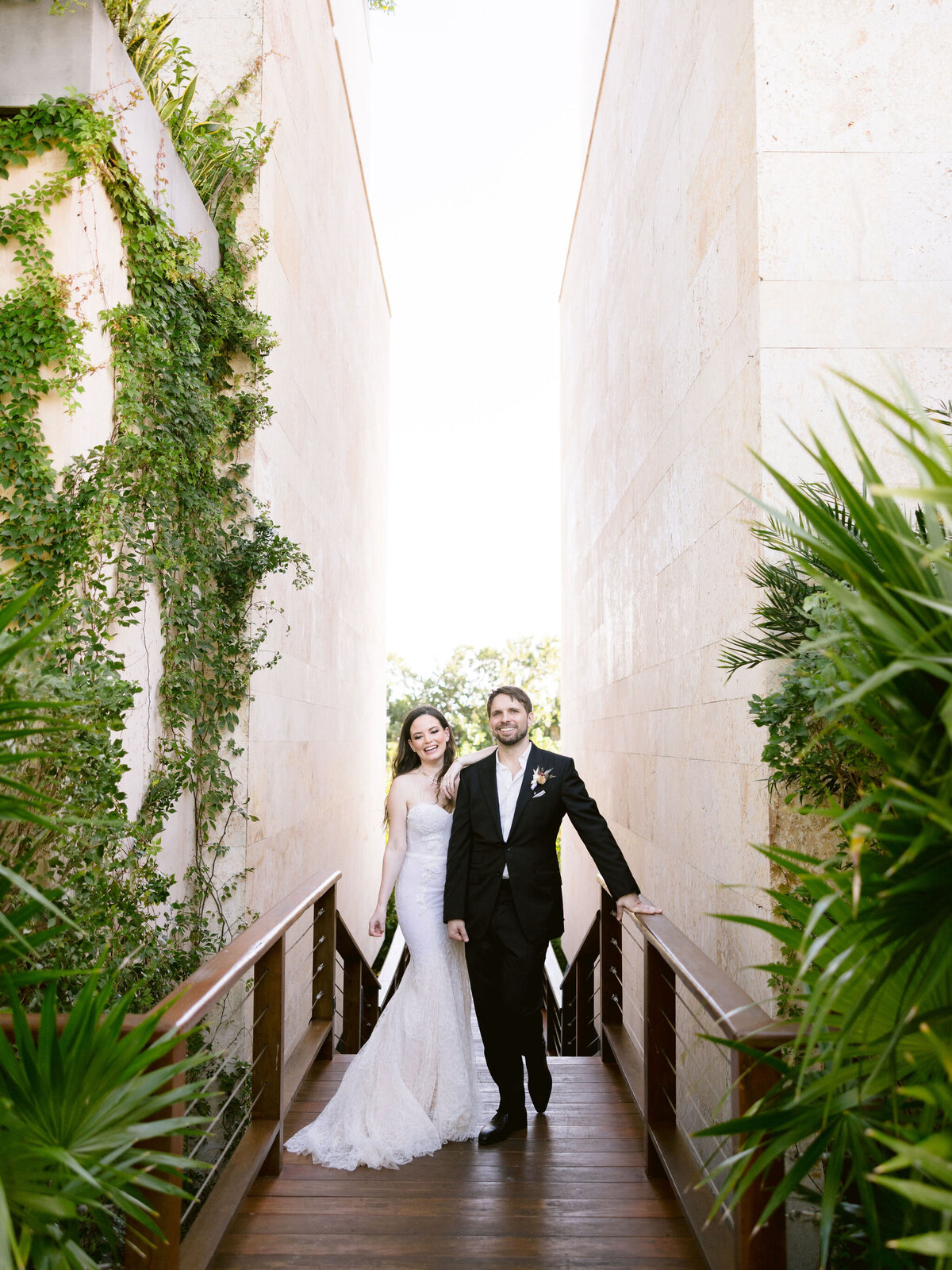 035-larissa-cleveland-mexico-etereo-auberge-wedding-cabo-