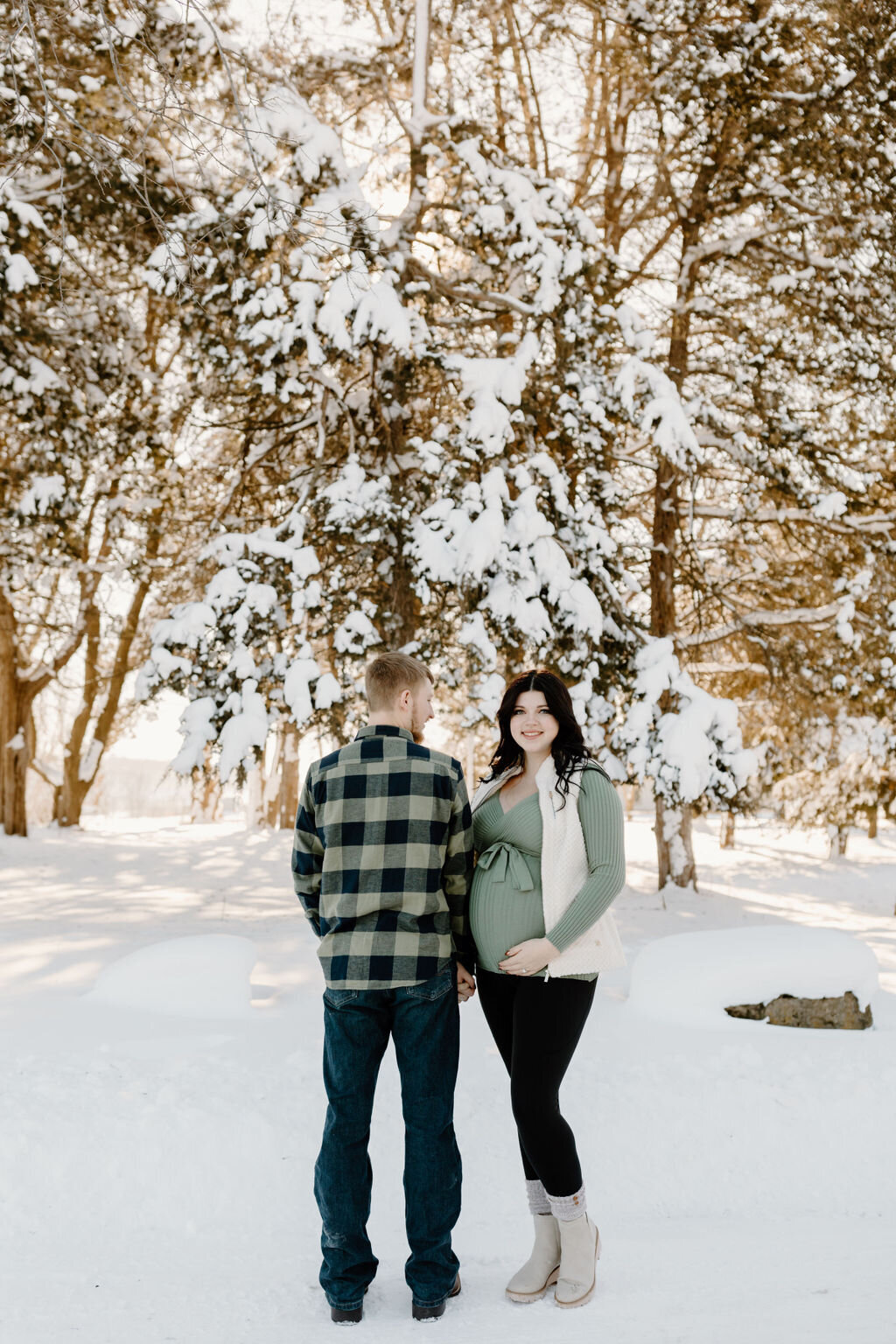 christina_ney_photography_wedding_engagement_lifestyle_photographer_dubuque_iowa_wedding_planning_assistance_adventurous_bold_laidback Family Photography57