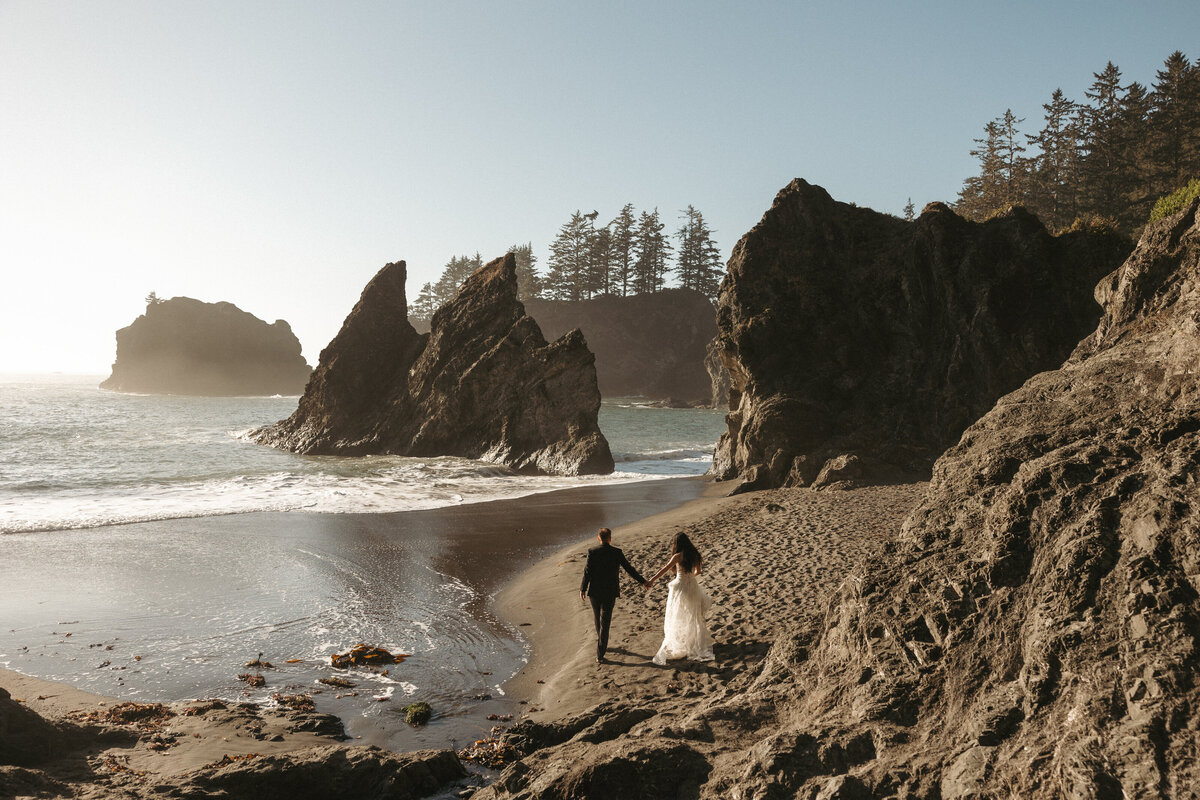jackiejoshsecretbeachelopement10