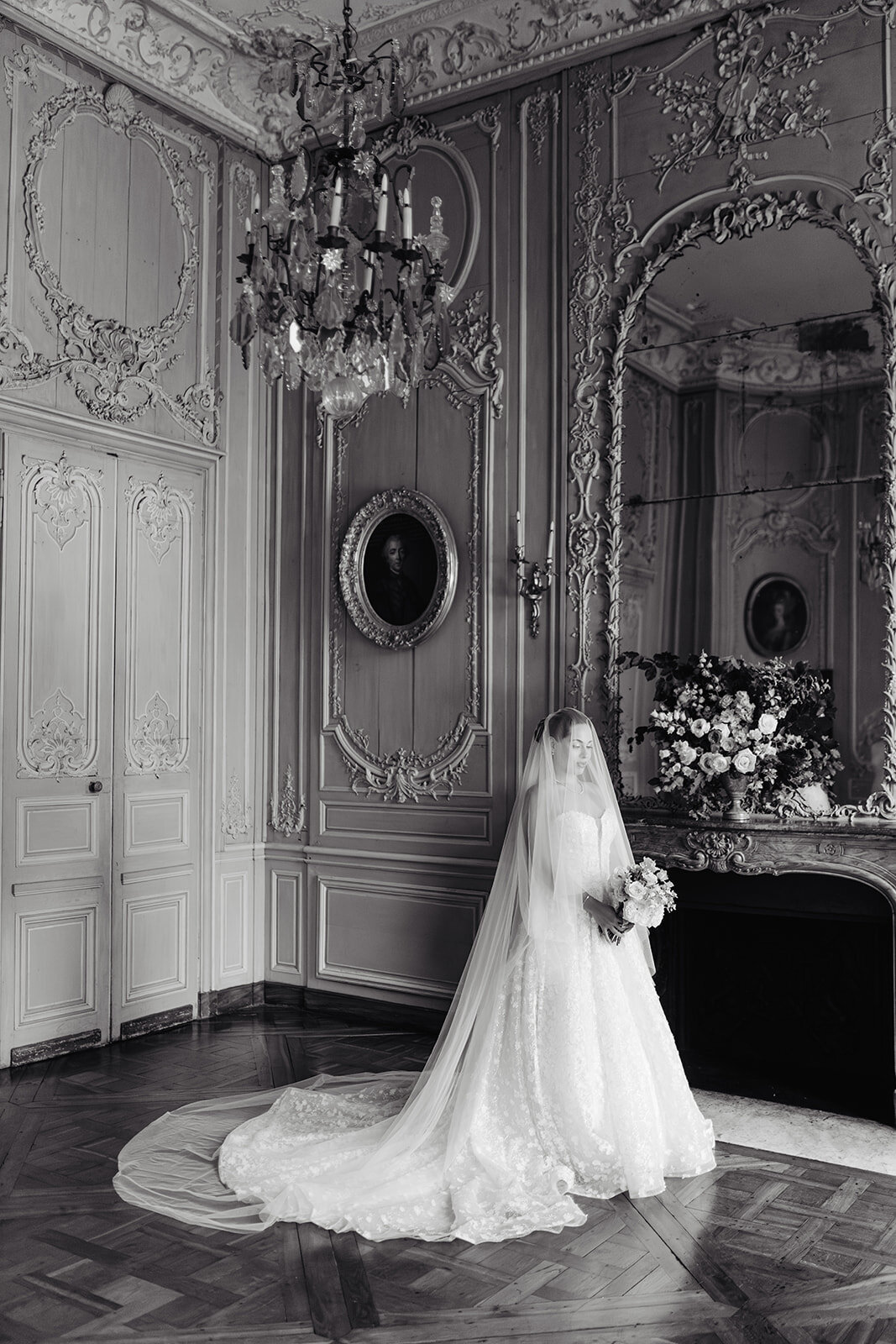 MorganeBallPhotography-Wedding-ChateauChamplatreux-SandyDavid-02-Gettingreadybride-268-_websize