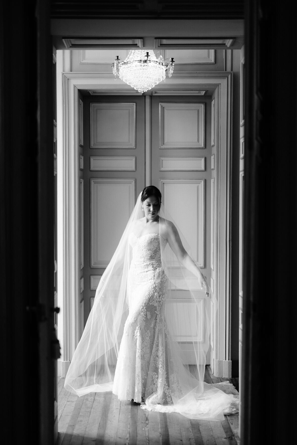 Modern_Chic_Chateau_Valouze_Destination_Wedding_Photographer-104