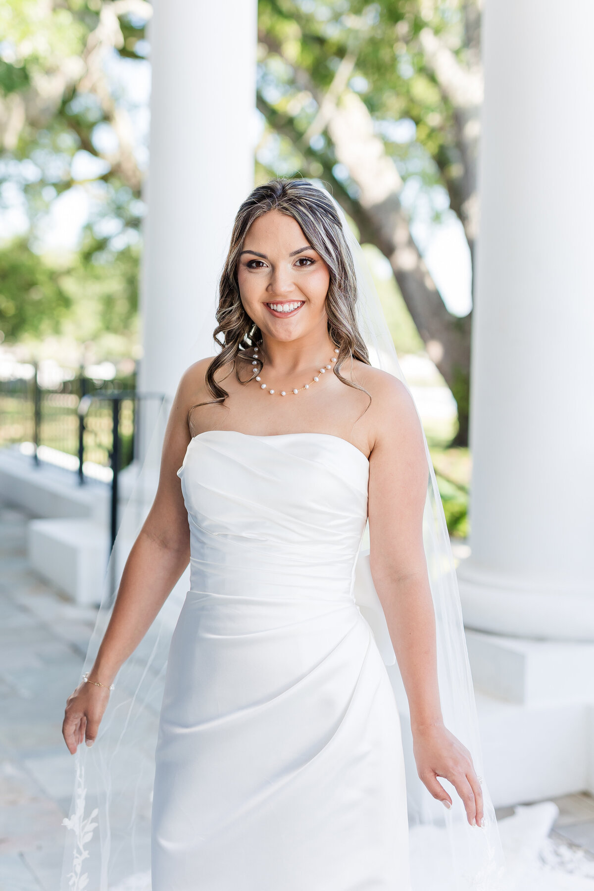 Bridal portrait at the white house hotel