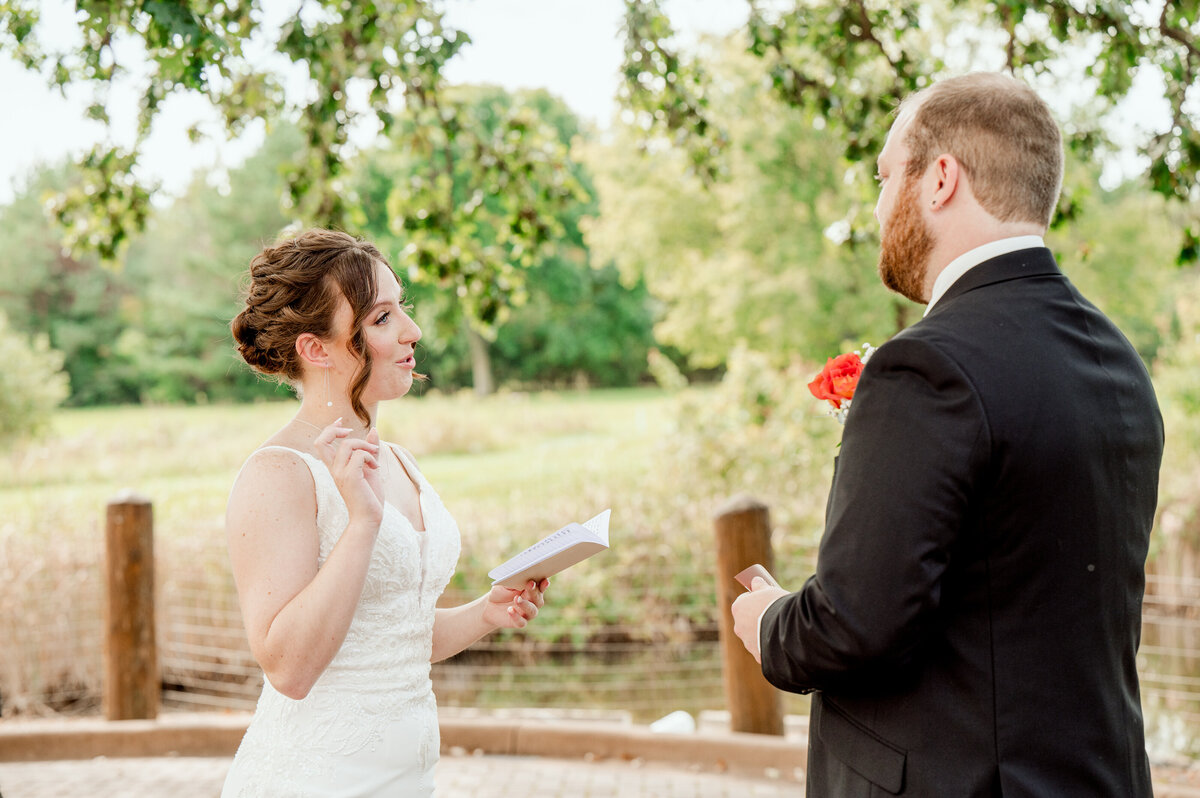 8153-Wedding at The Grands at Mulligans in Sartell Minnesota- Wedding Photographer Nicole Hollenkamp