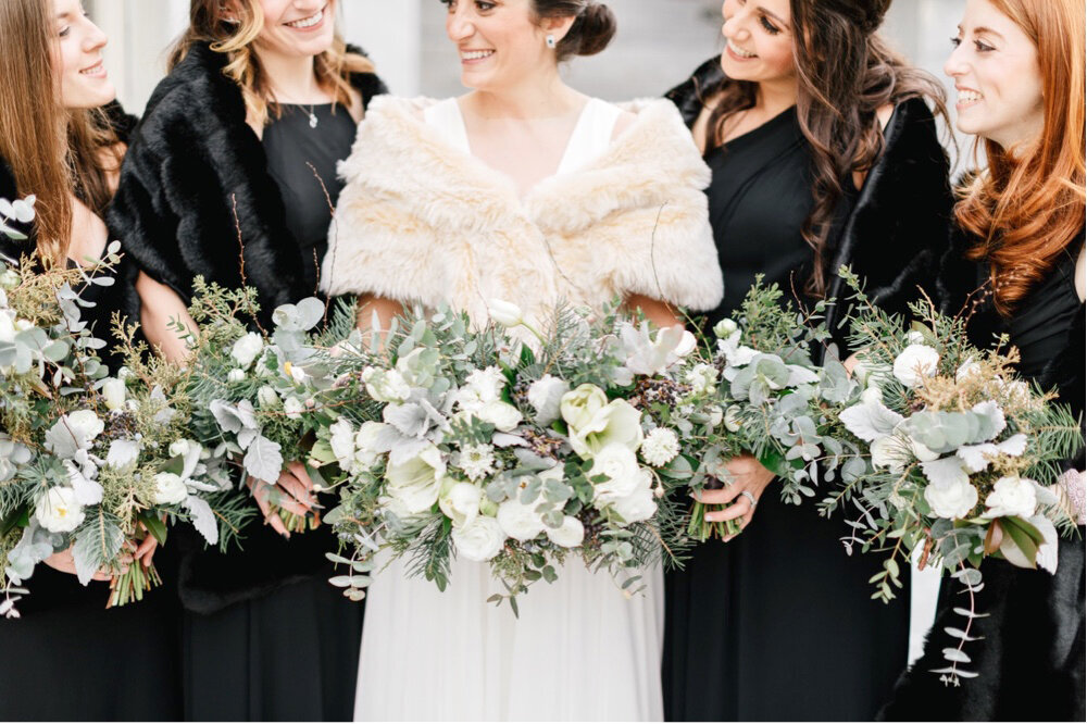 161_winter-wedding_black-and-white-wedding_bridesmaid-black-dress