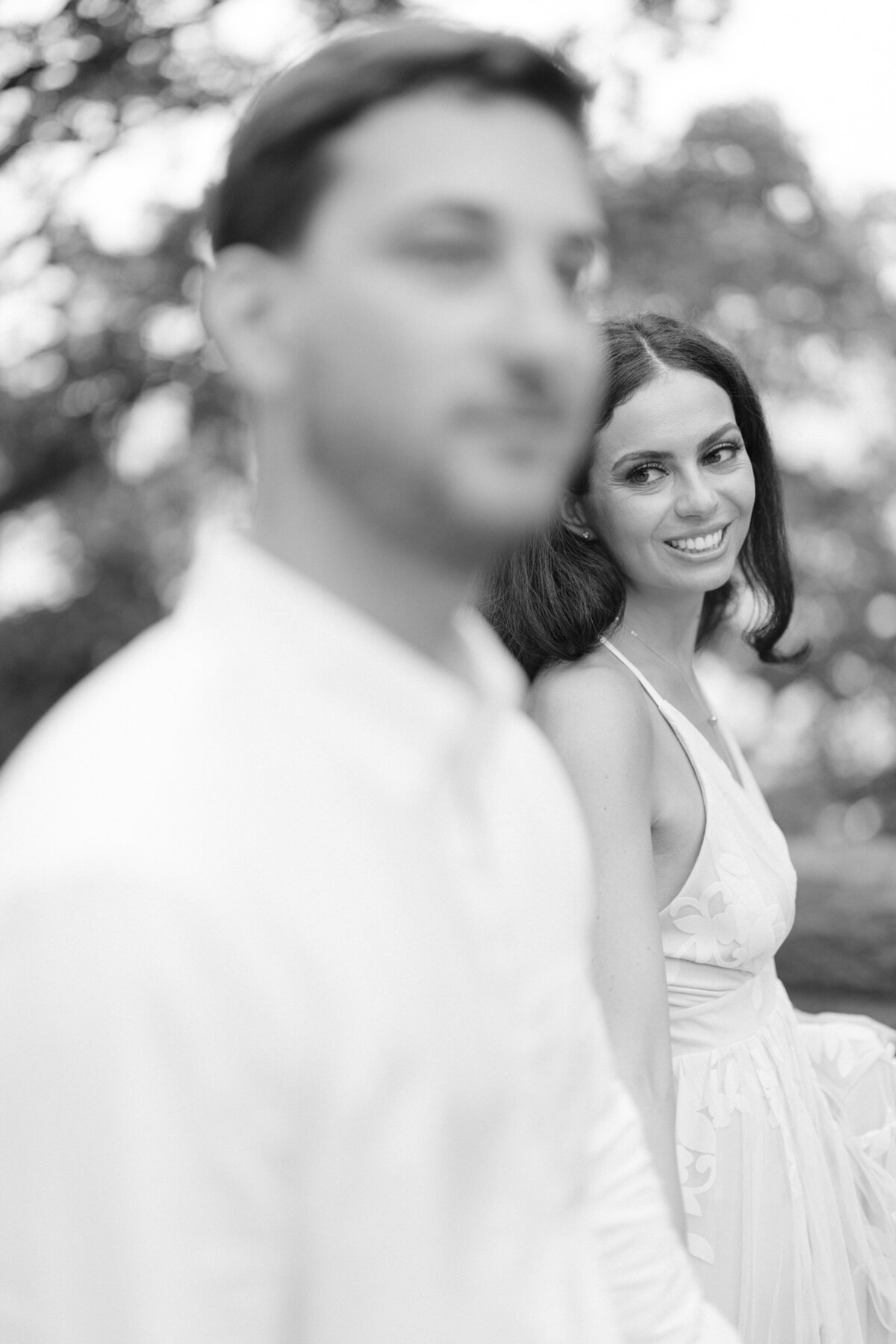 centralparkenengagementsession-engagementsessionnyc-fineartweddingphotographer-felixfeyginphotography-036