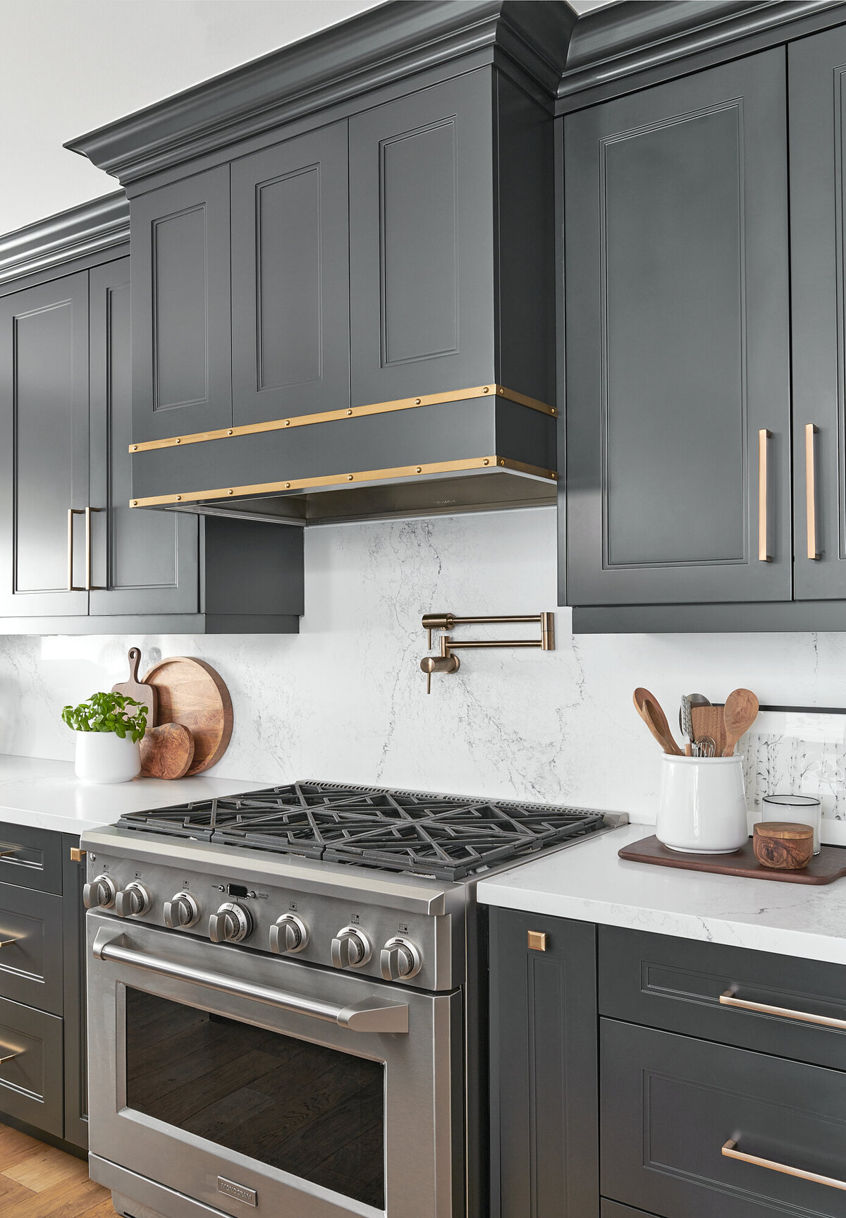 mississauga-interior-design-custom-cabinetry-oakwood-project-1