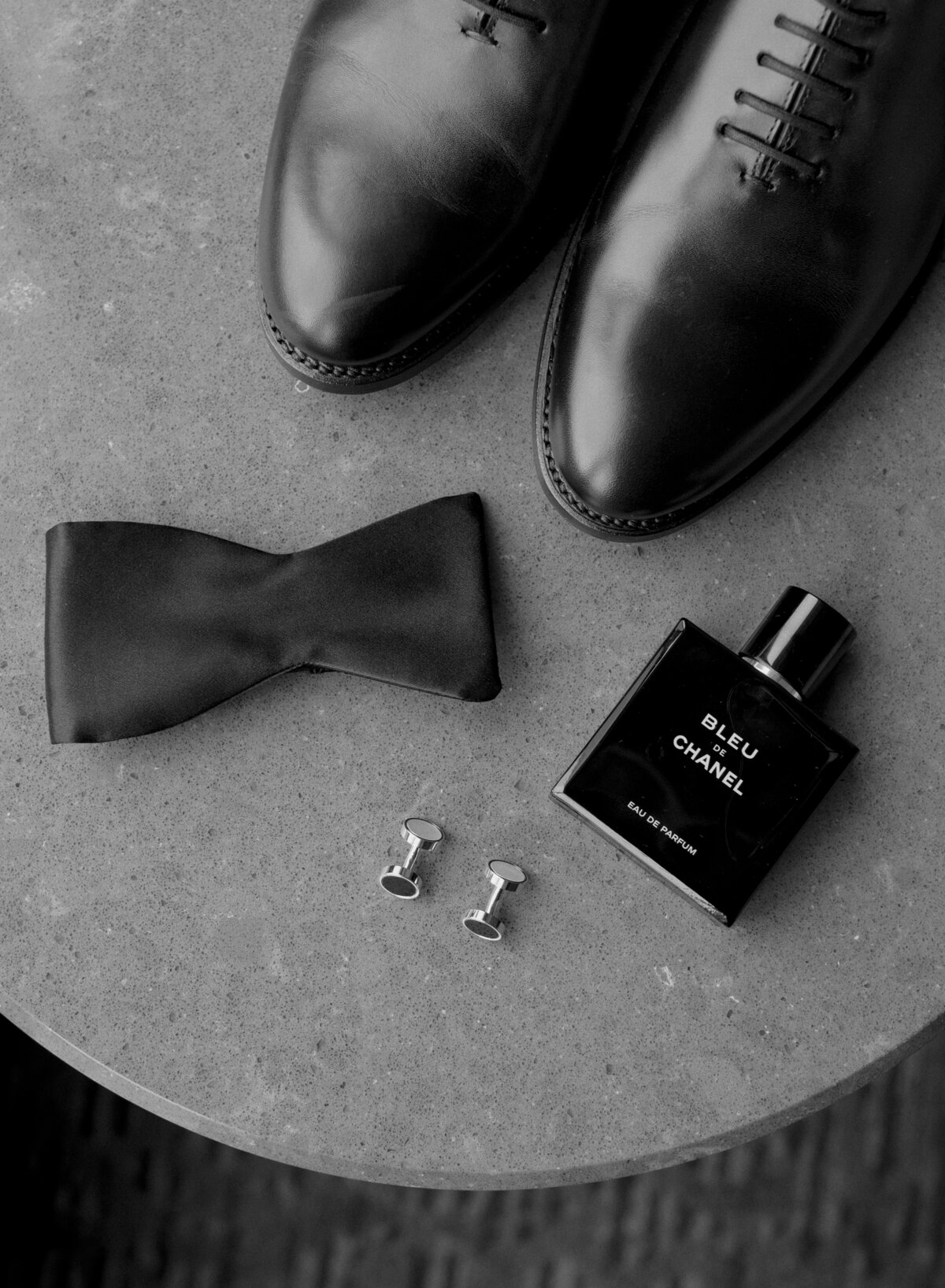 001_AUSTINGETTINGREADY-012
