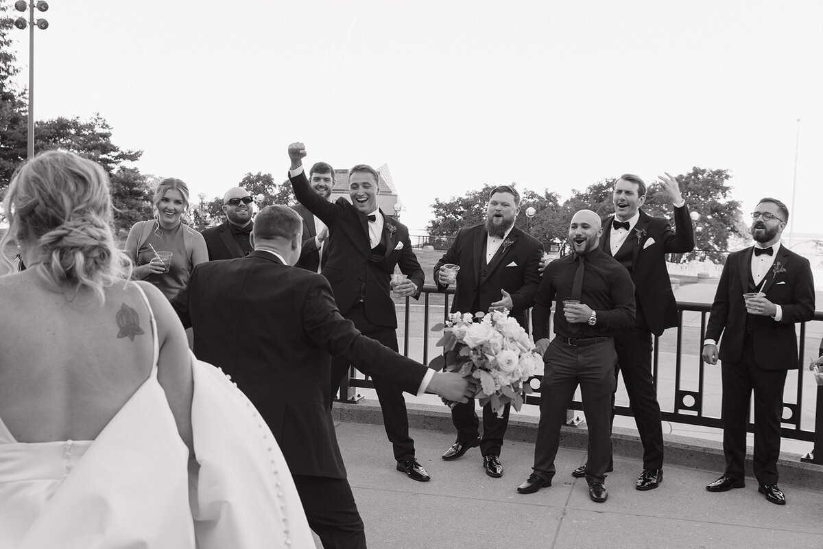 Fun wedding photographer in Milwaukee Wi