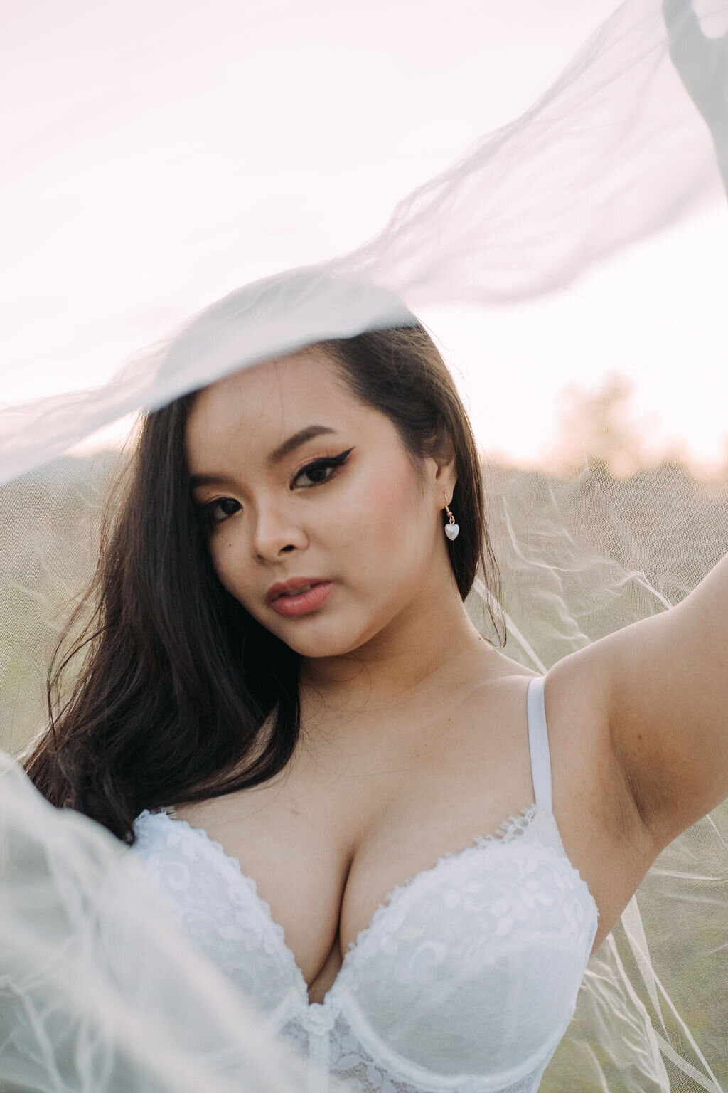 Joyce Li Photography Destination Wedding Elopement Engagement Lifestyle Portrait Photographer West Coast Seattle Washington California cherryblossomboudoir-21