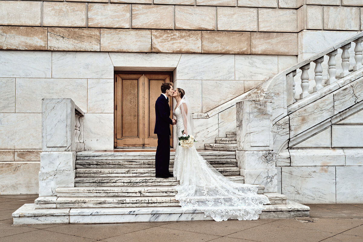 Detroit Institute of Art Detroit, Michigan Wedding_338