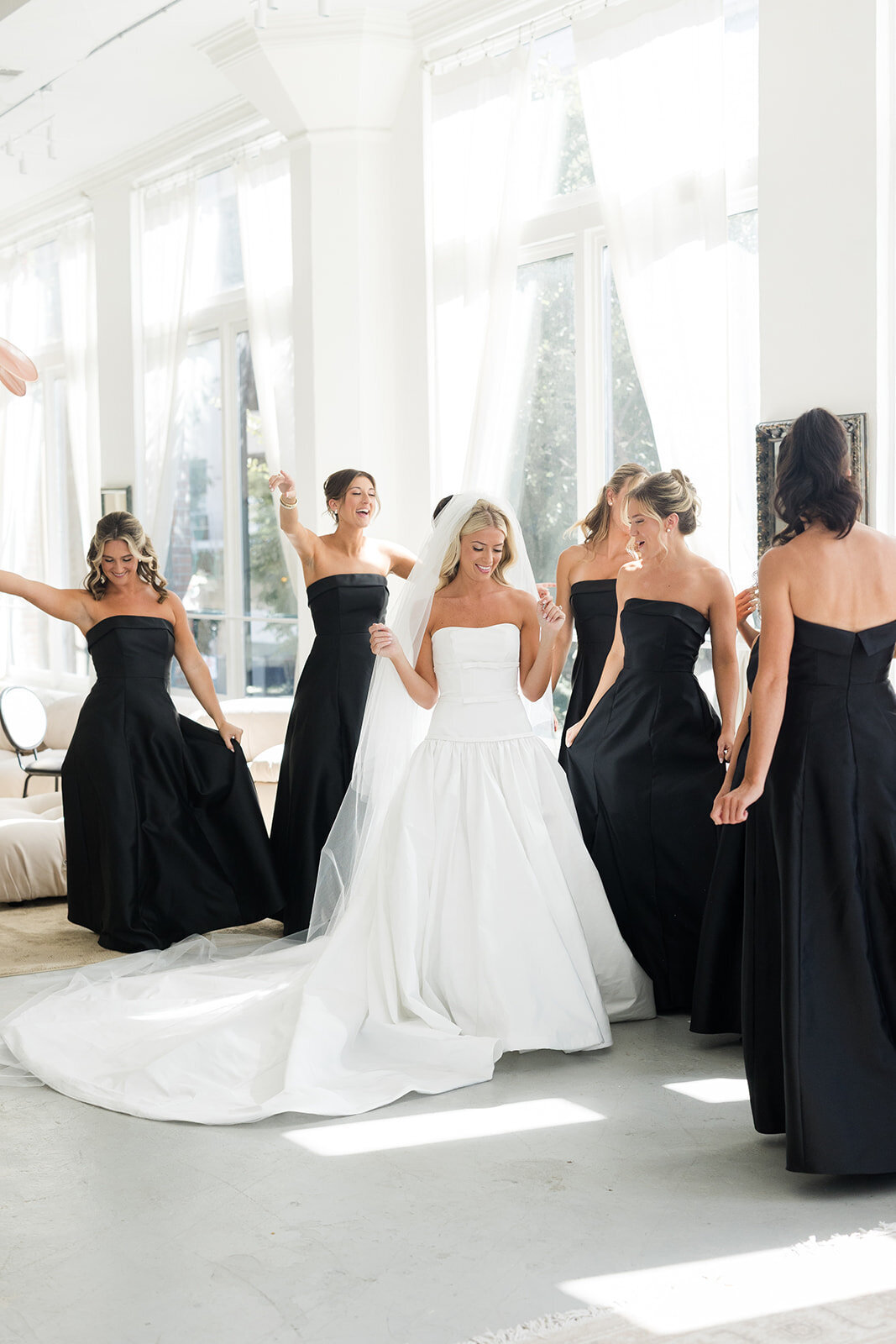 the-old-post-office-the-cannons-photography-chicago-wedding-photographer-26