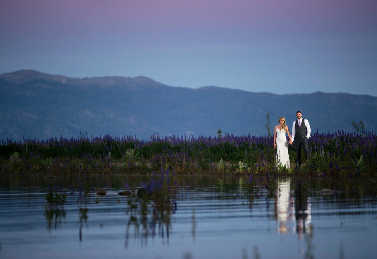 Bride and groom sunset photos at Lake Tahoe