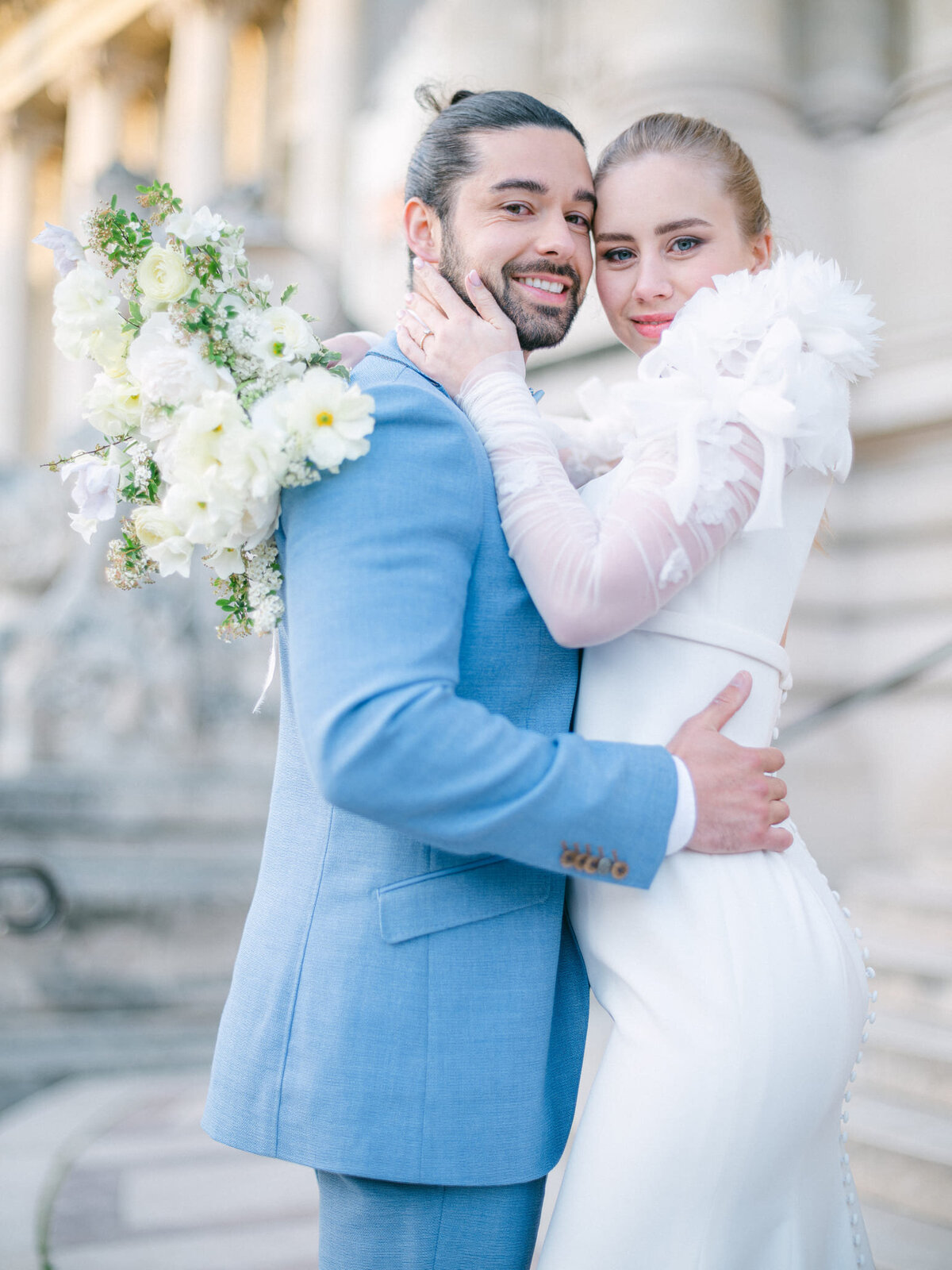 Couple-photoshoot-petit-palais-paris-33