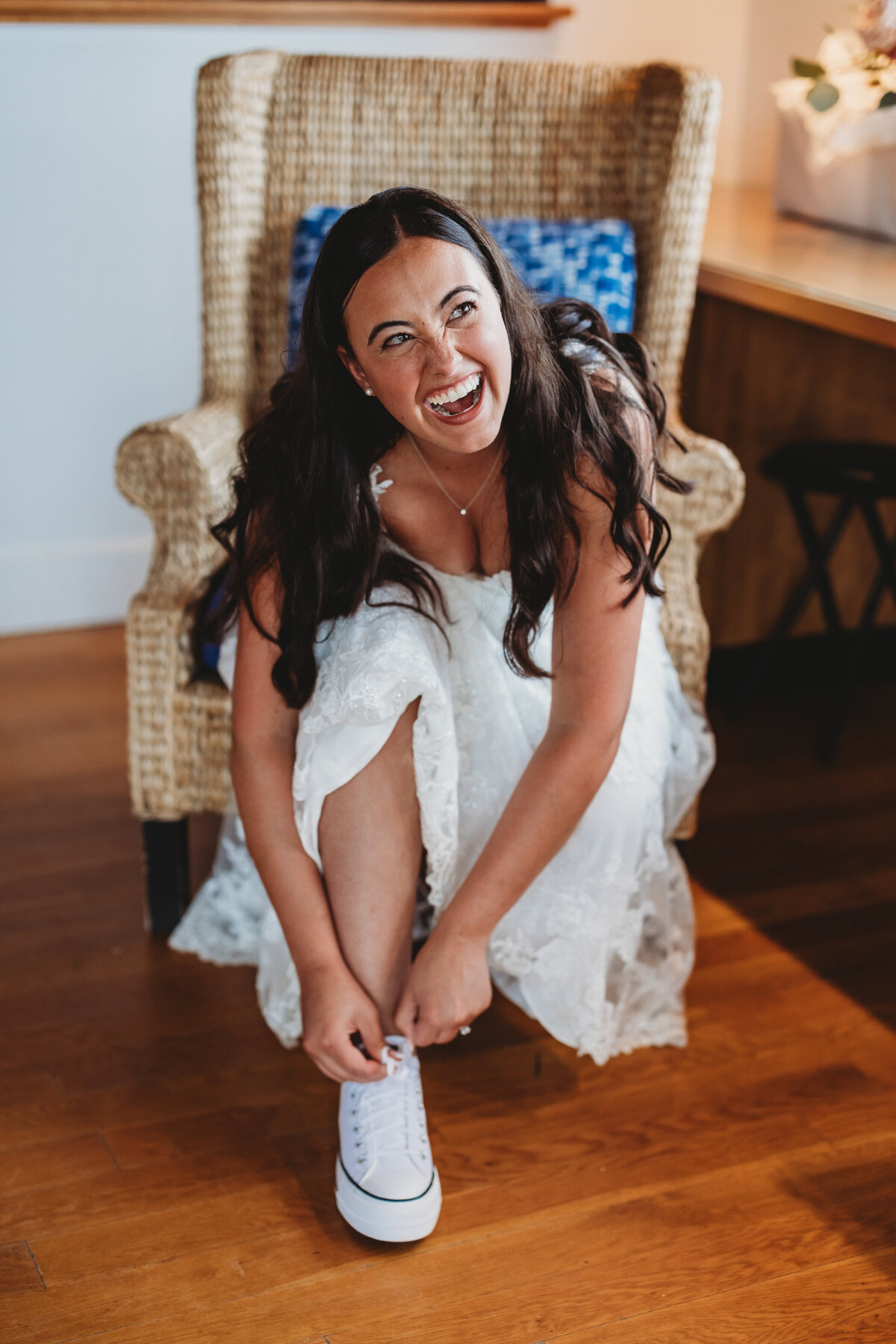 bride-fun-dance-happy-modern-ct-dj
