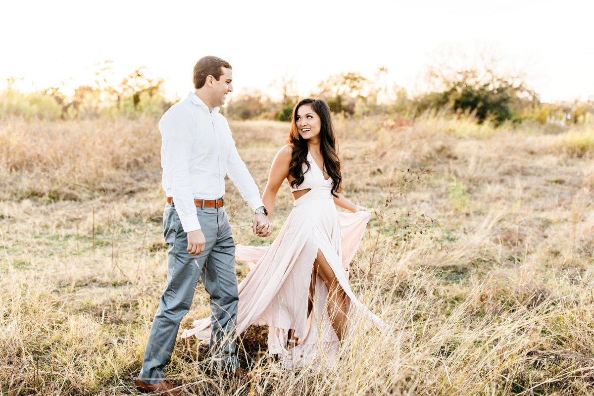 Alexa-Vossler-Photo_Dallas-Portrait-Photographer_White-Rock-Lake-Engagement-Session_Kaila-Gabe-12