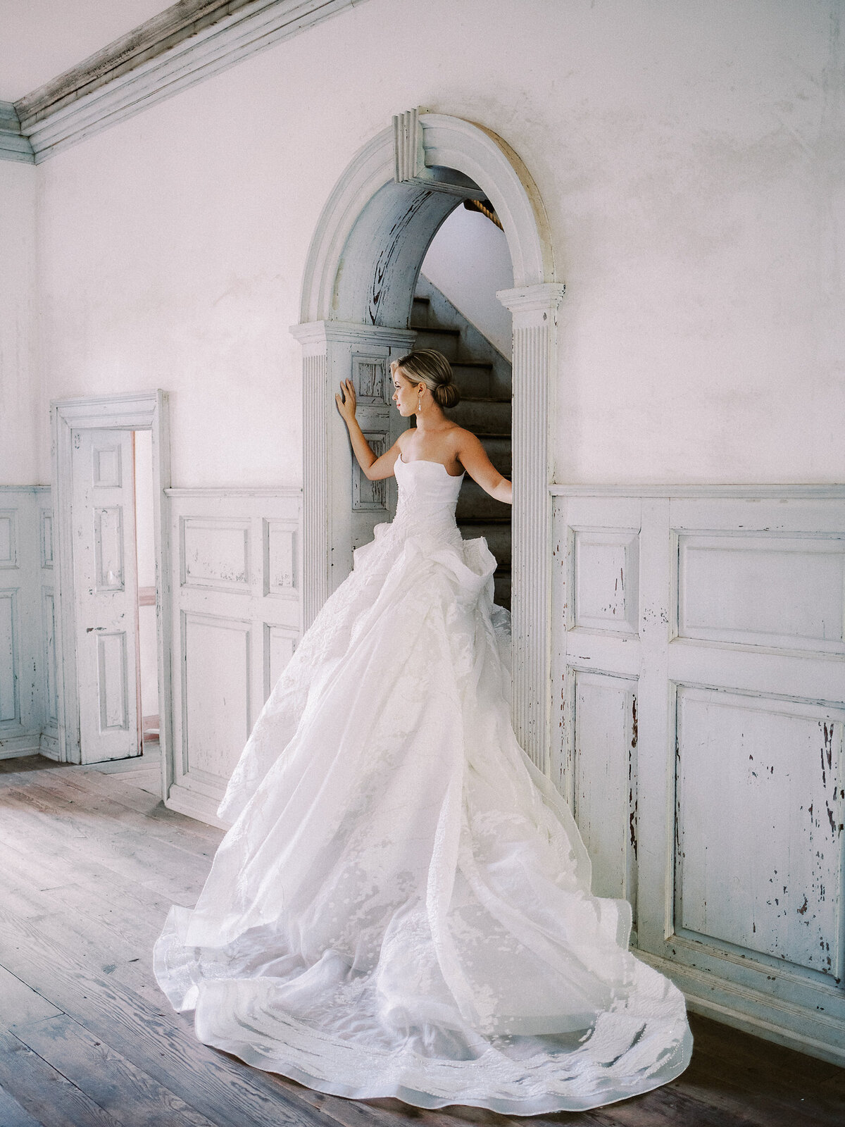 Jenny-Haas-Photography-Luxury-DC-Planner-Prof-Jimmy-Choo-Wedding-Gown-Elegant-Luxe-78