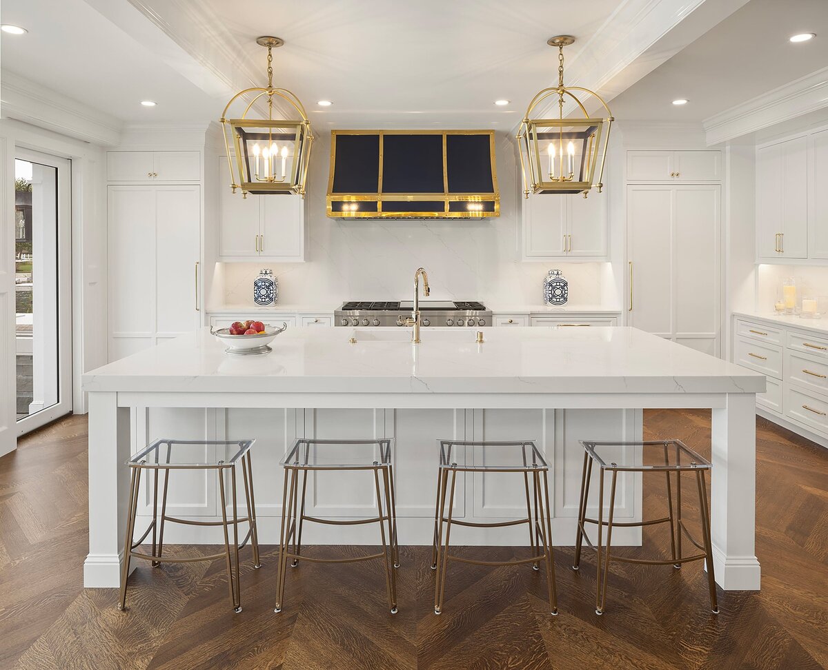 Luxury_Custom_Lake_Home_05