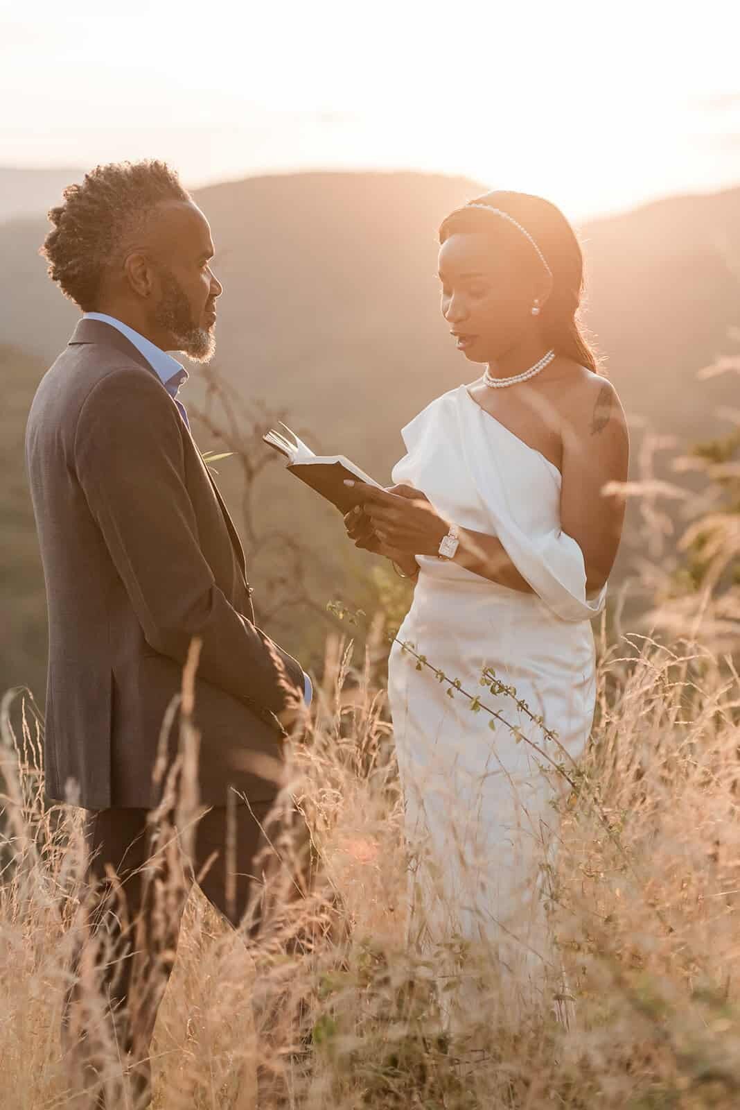 top-photographer-to-photograph-getting-married-on-a-safari-Soul-and-Sky-Weddings_1