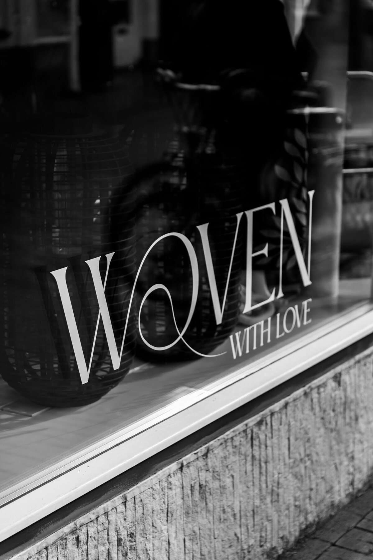 Opening Woven with love - web formaat - by Laura Emma-55
