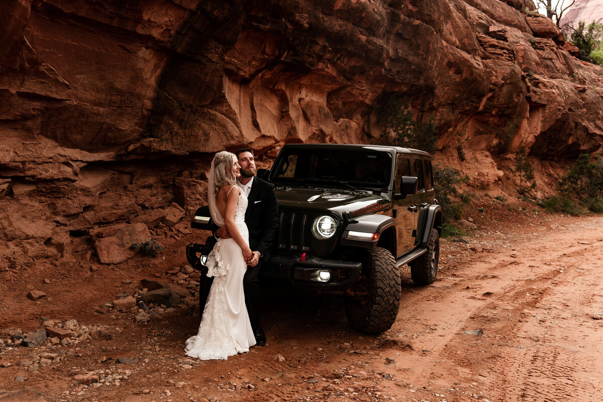 sedona arizona adventure elopement merry go round rock kalena photography (11)