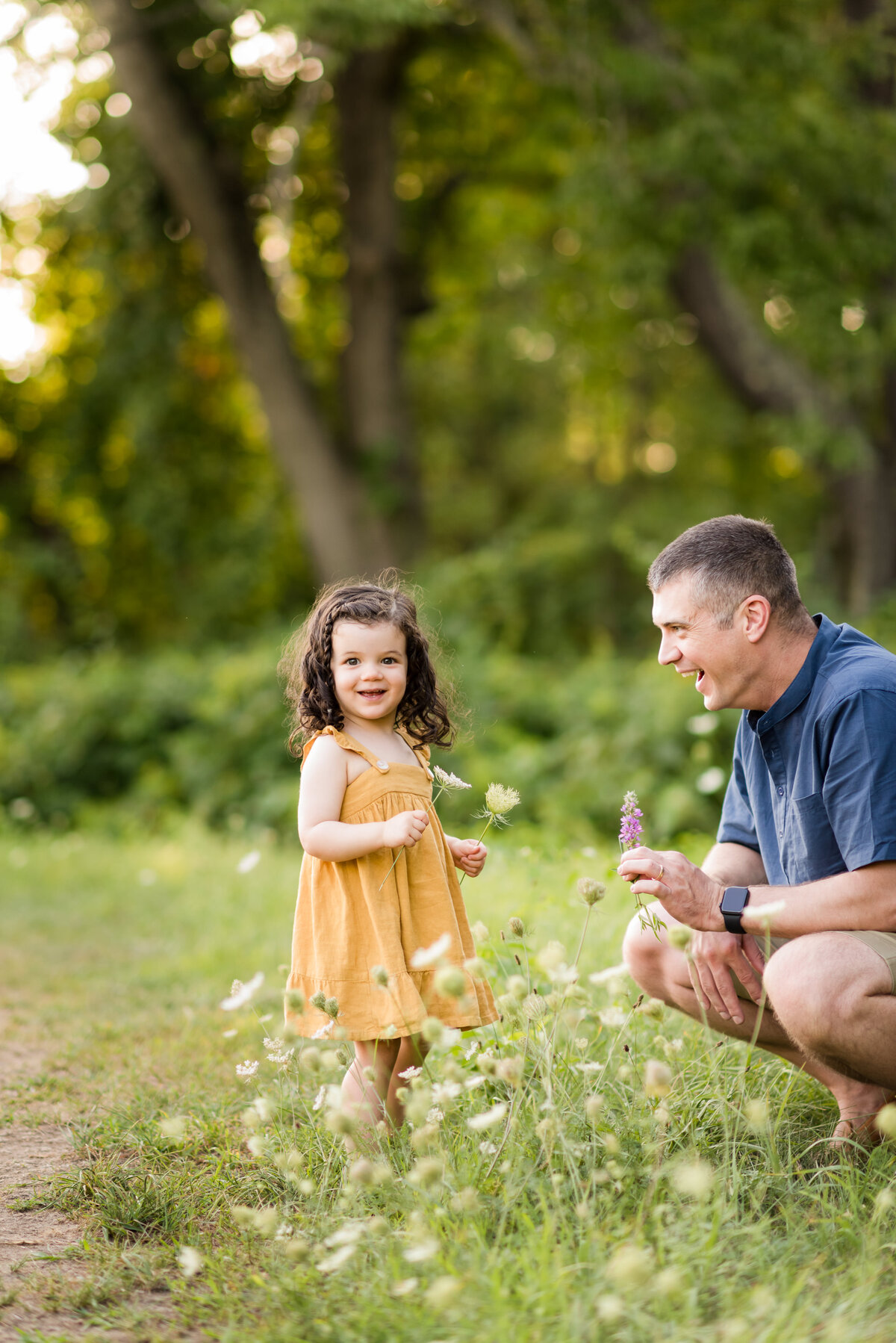 Boston-family-photographer-bella-wang-photography-Lifestyle-session-outdoor-wildflower-25