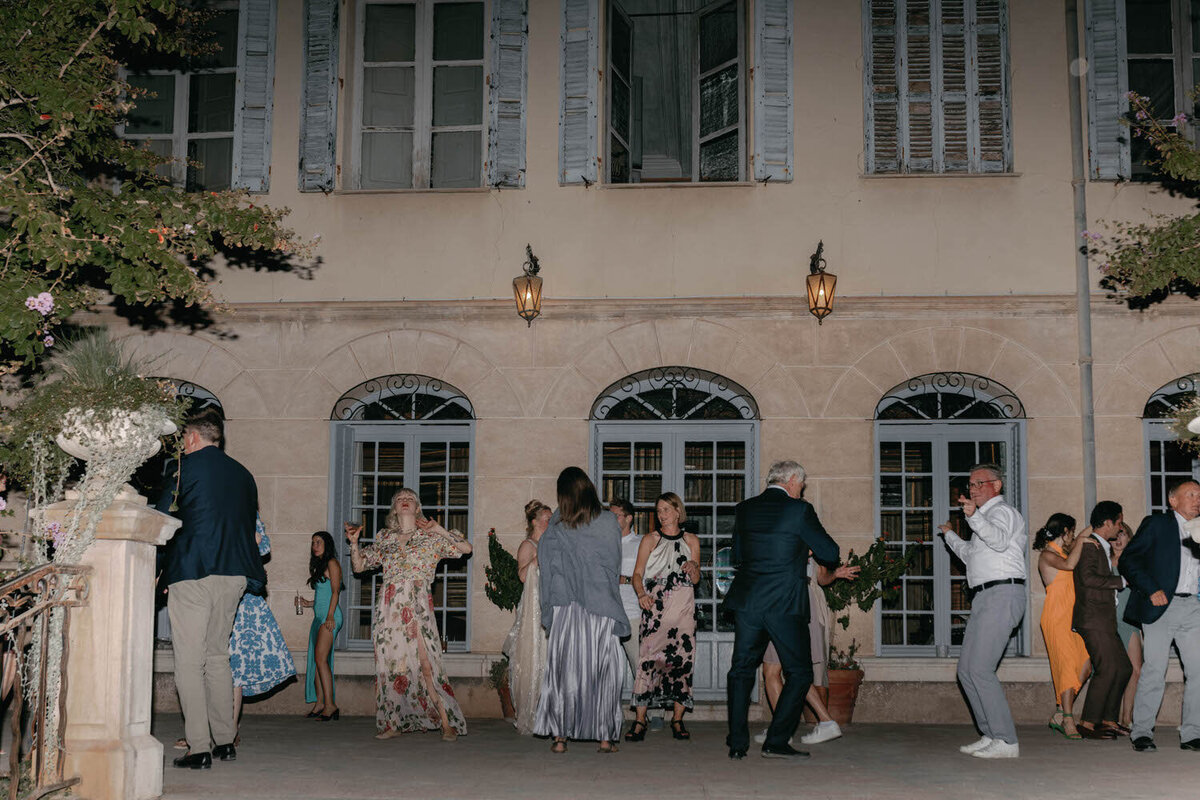 Flora_And_Grace_Provence_Editorial_Wedding_Photographer-805