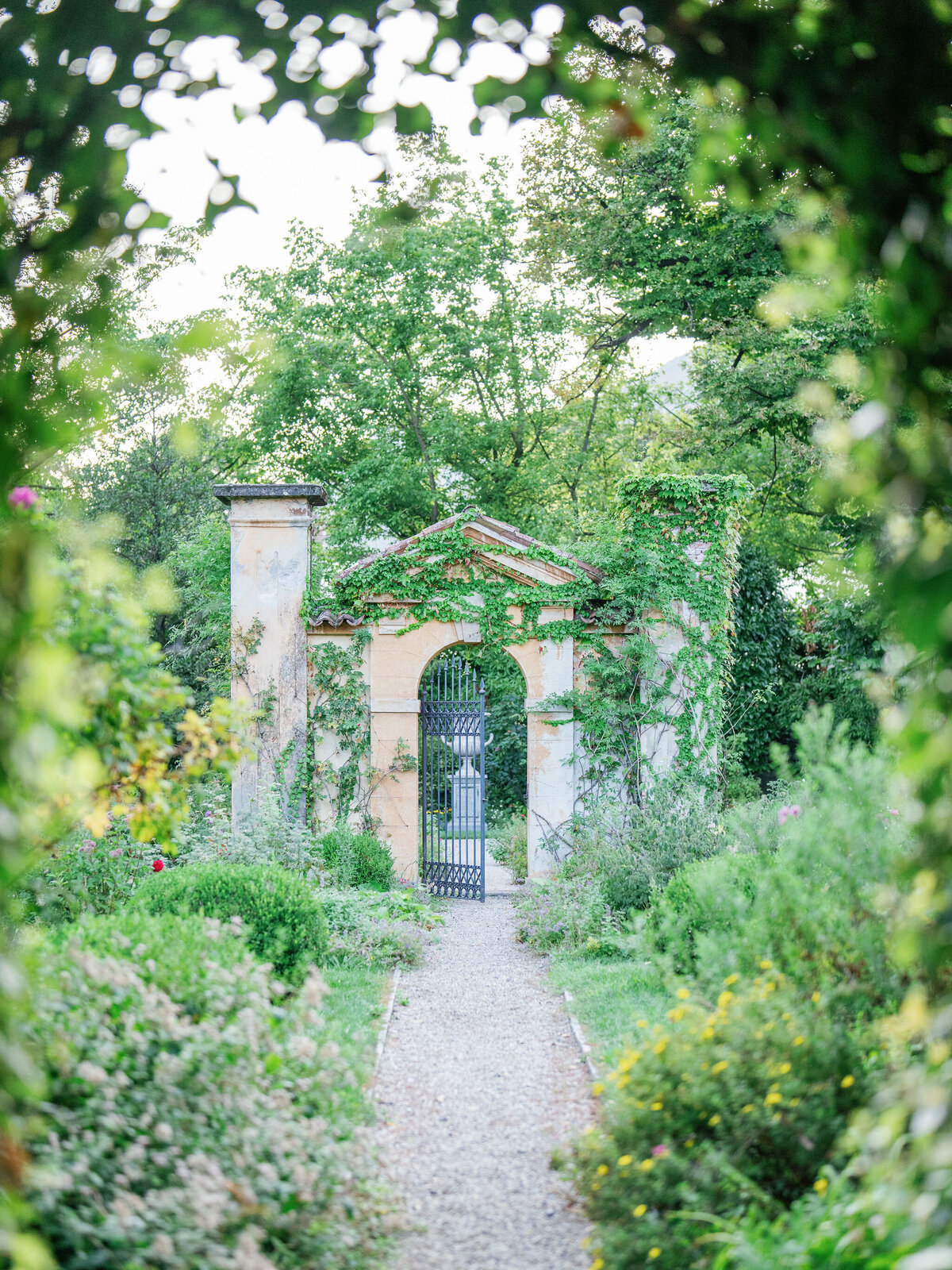 Copy of Dinner_Wedding_L&L_©_Oliver_Fly_Photography_41