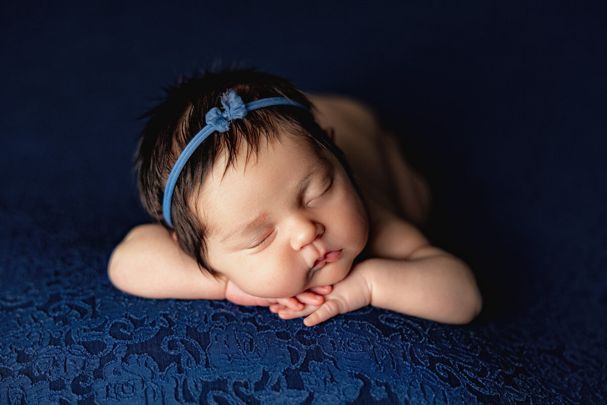 newborn photographer in michigan, michigan newborn photographer, newborn photographer near charlevoix, photographer near petoskey, baby photographer near traverse city, newborn photographer near me_SadieNewborn_9239