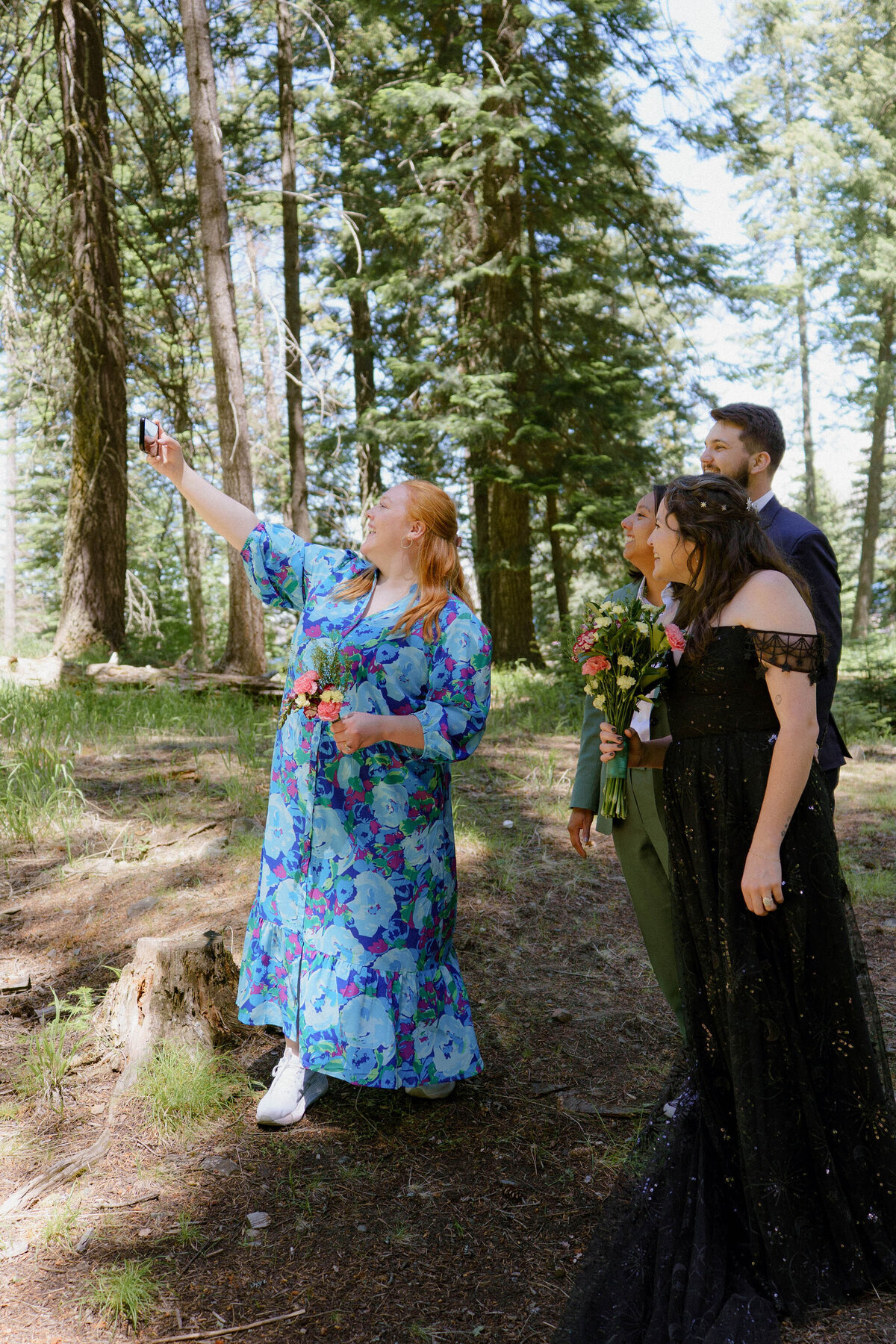 Ceremony_Brenda&JanieElopementPhotos_OregonWeddingPhotographer_KuroCreativeHouse-80