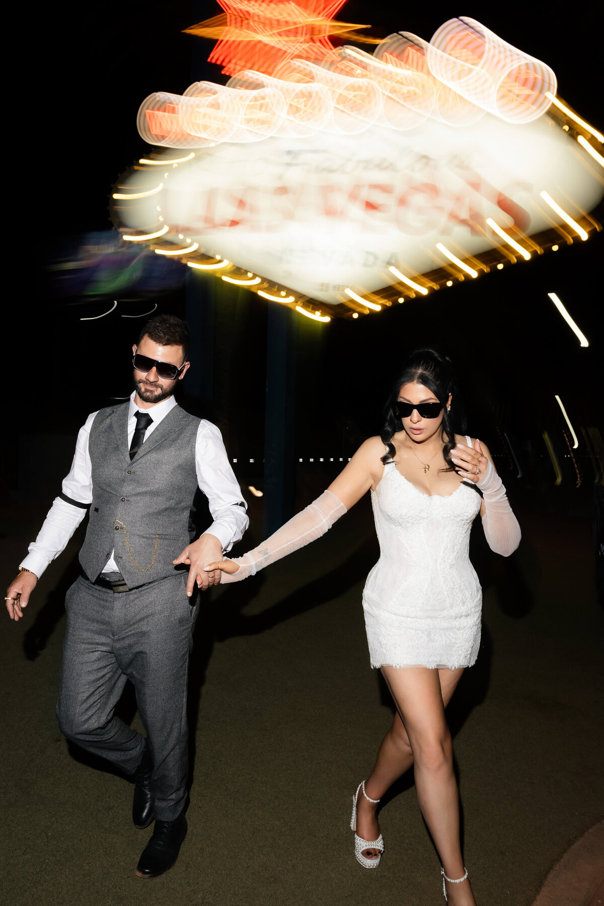 90riskyexposure_aimee-adrian_las-vegas-elopement-photography