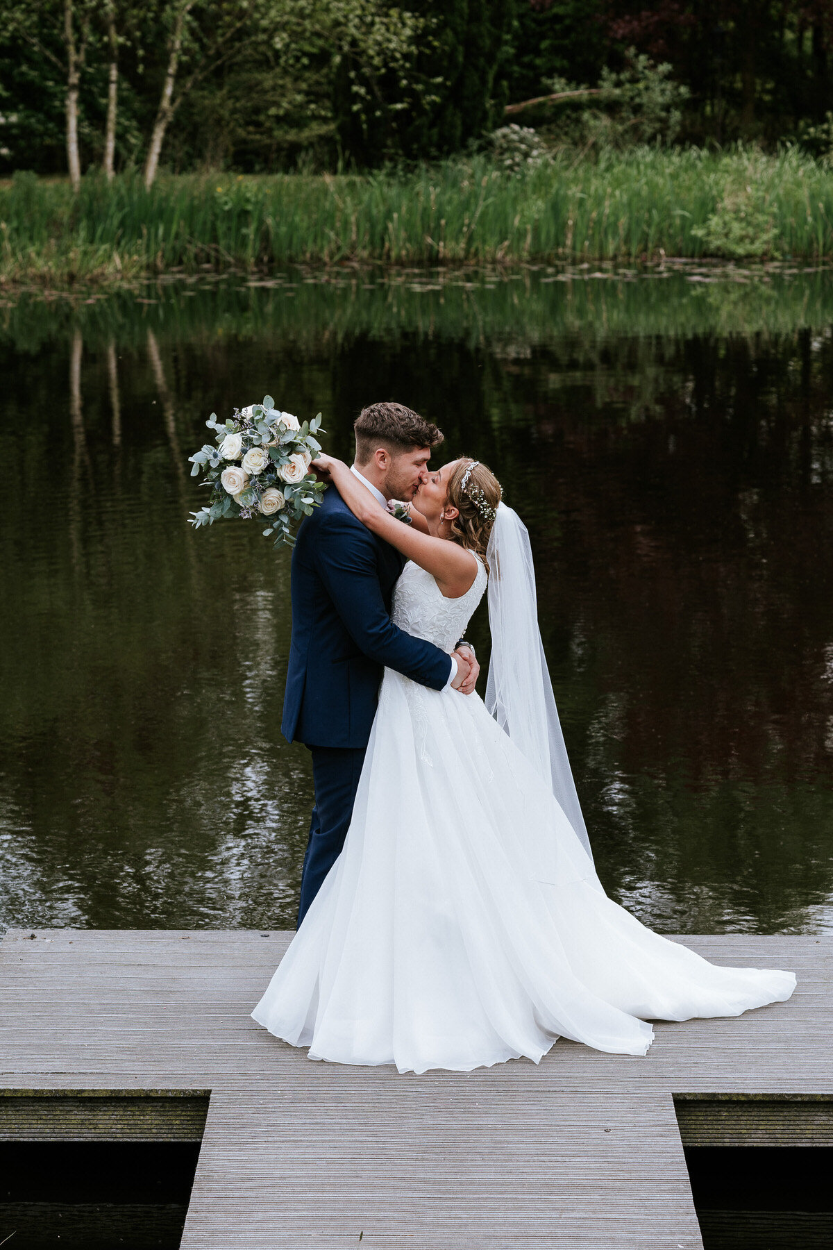 0475Chelsey and Tom - Moddershall Oaks - DanTomkins Photography-1