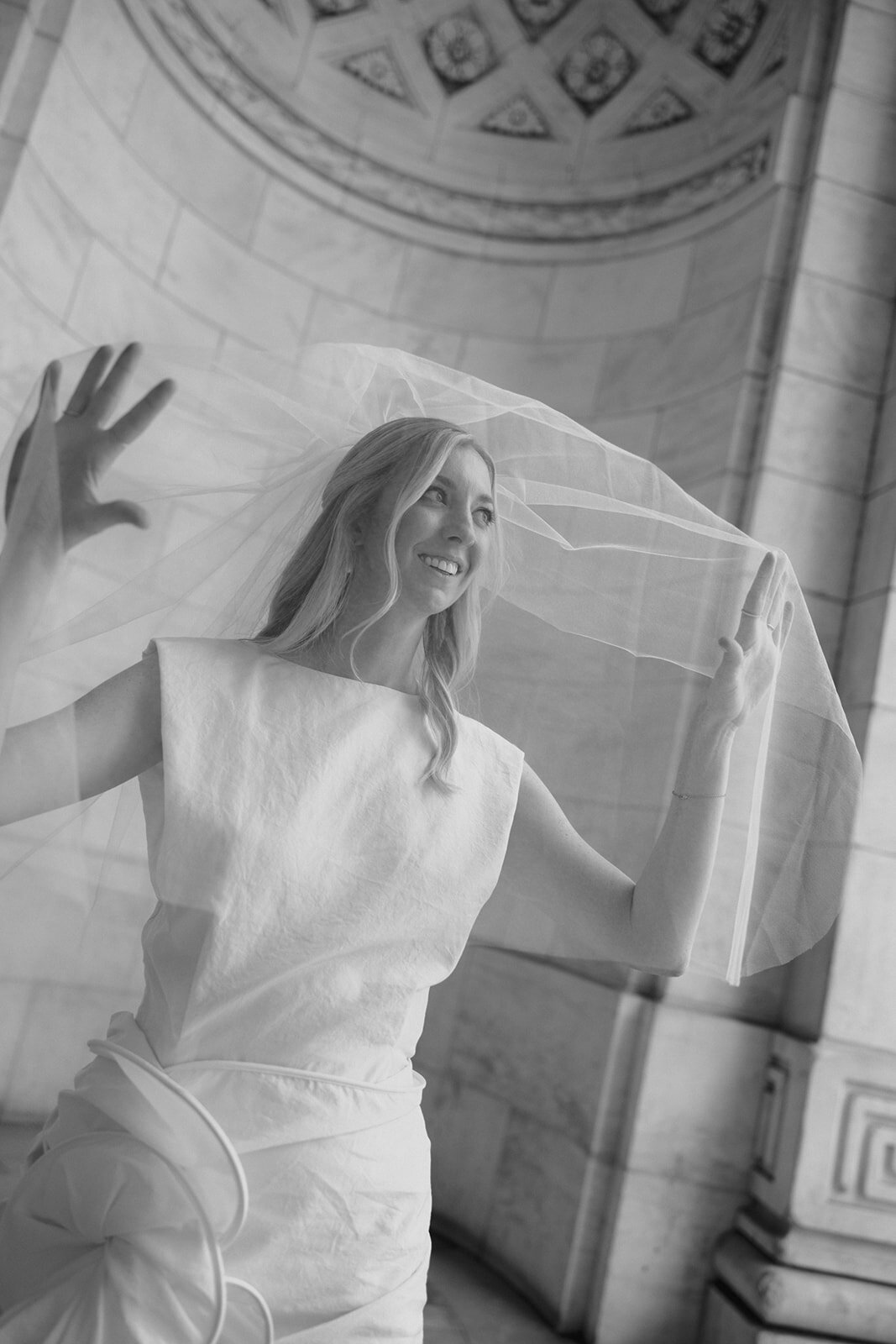 New York-City Hall-Elopement-Chic-Candid-Wedding-Larisa-Shorina-142