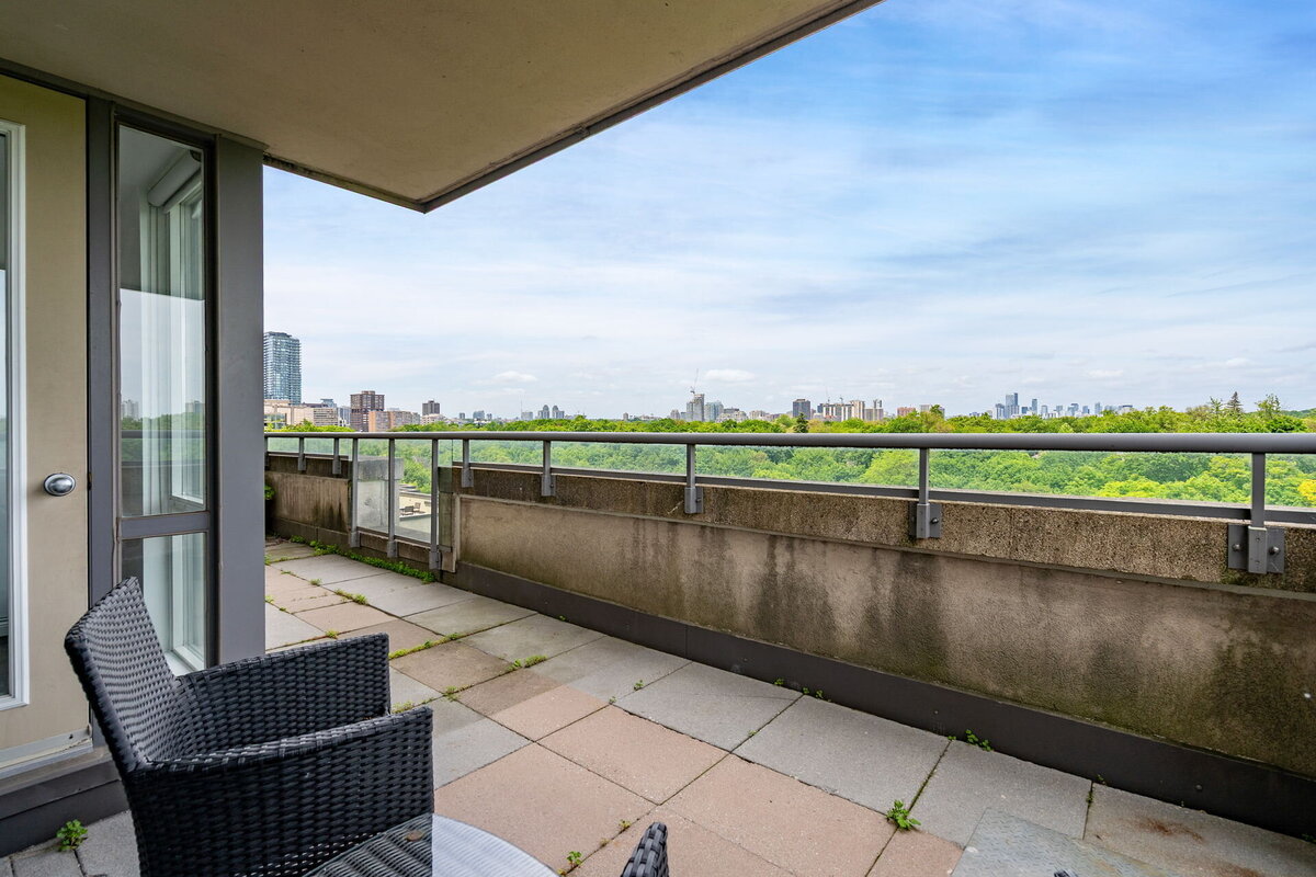 72-web-or-mls-47_003_Balcony