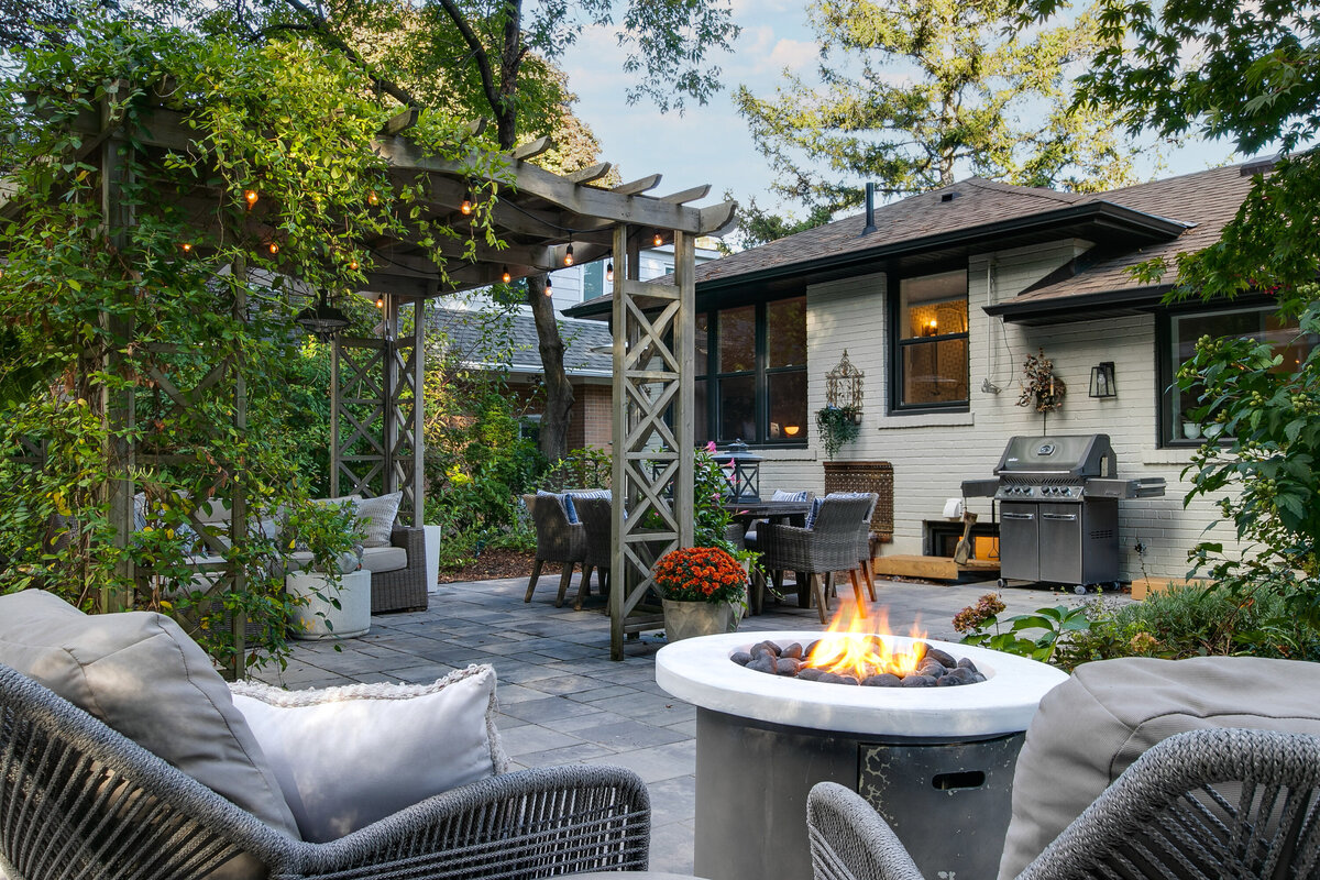 069_Backyard