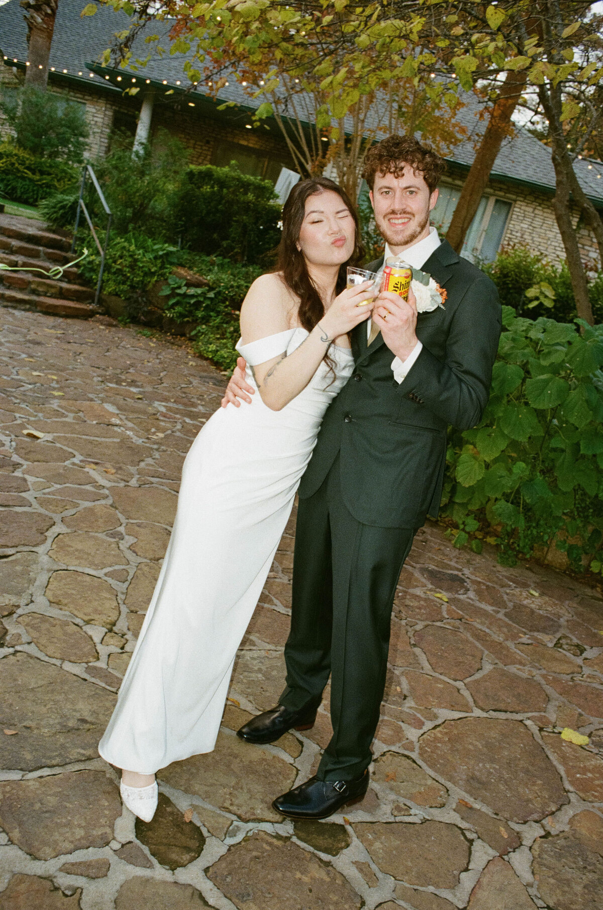 Lindsey&AlexWeddingPhotos_Film_AustinWeddingPhotographer_HereafterFilms_-73