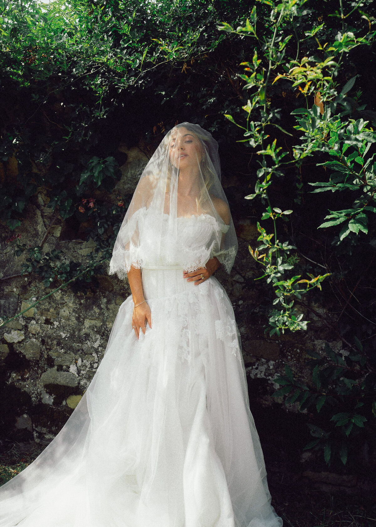 17. luxury-wedding-photography-tuscany-villa-di-maiano-108