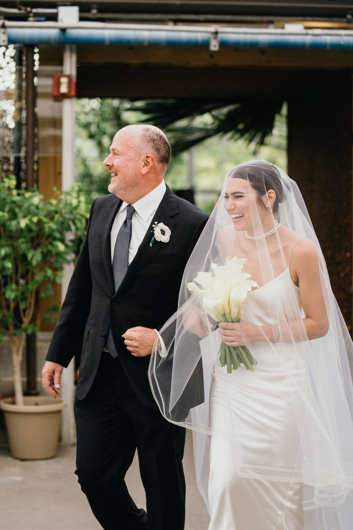jaclyn-fisher-events-planning-chic-modern-greenhouse-wedding-in-philadelphia-112