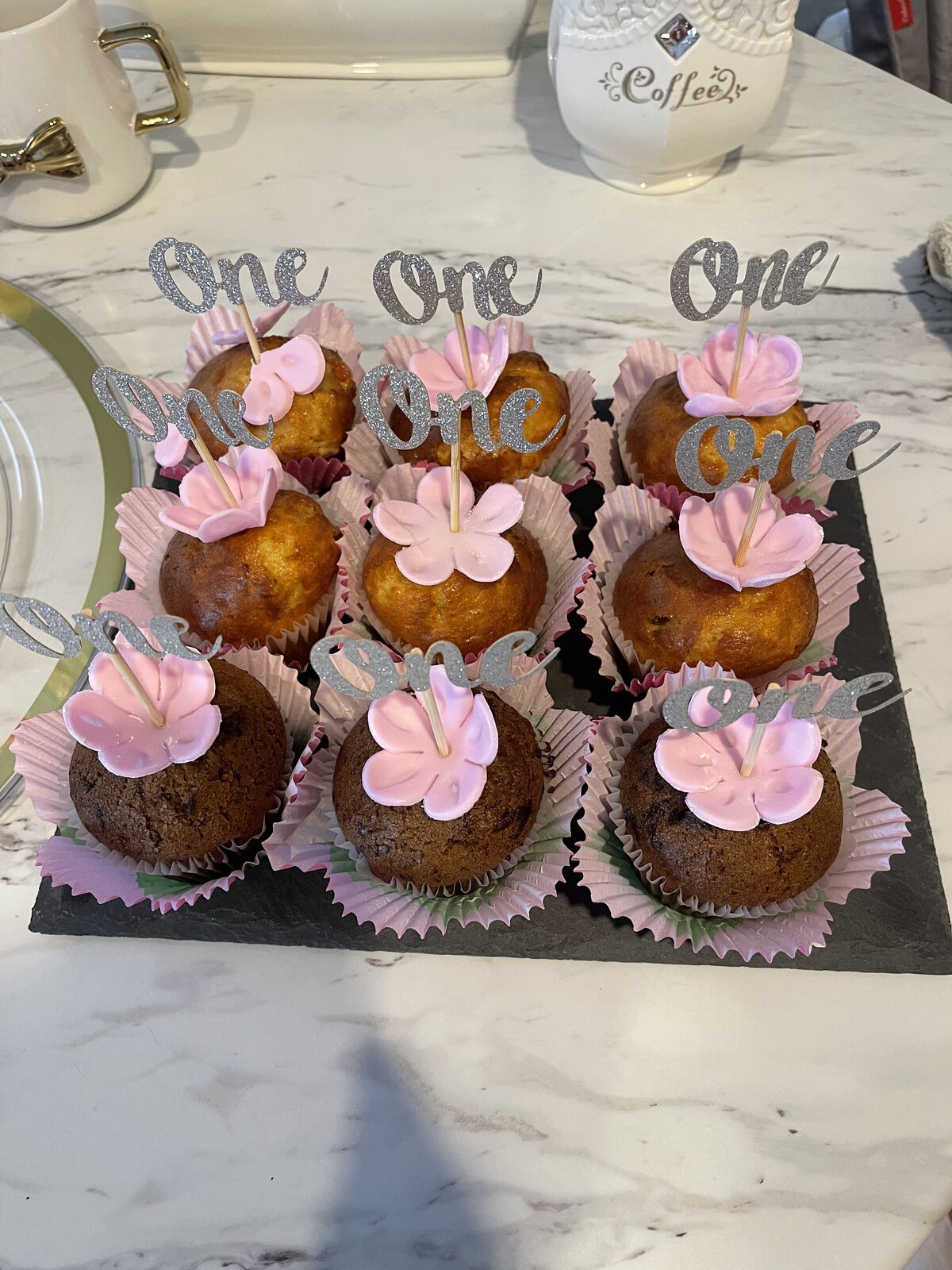 regina-custom-cupcakes-weddings