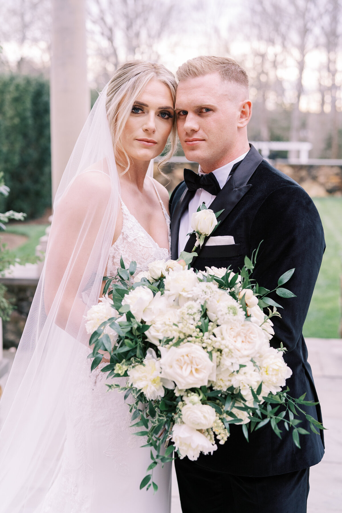 NikkiSanterre_CharlottesvilleLuxuryWeddingPhotographer_DoverHallWedding_AmandaandMatt-74