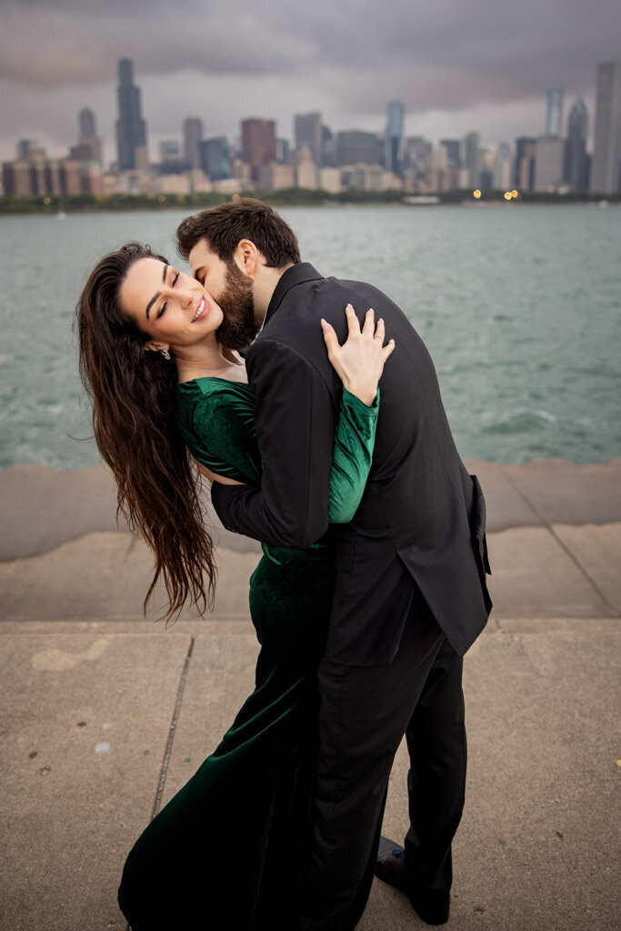 42-Chicago-Engagement-Session-2023
