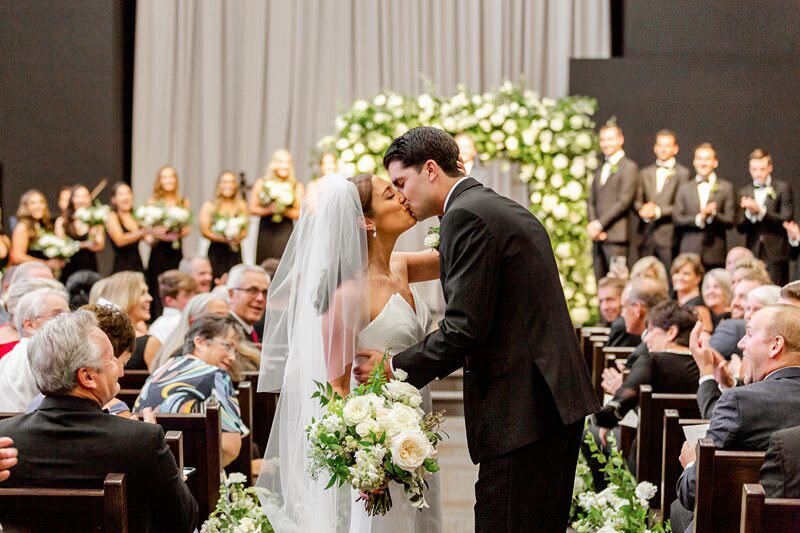 Classic Wedding at City Church of Evansville with Reception at ECC142
