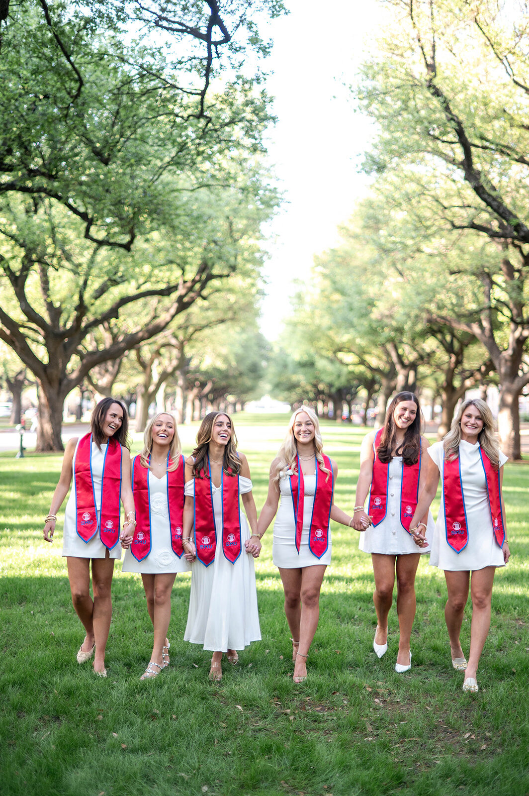 kam-smu-graduation-group-041025-25