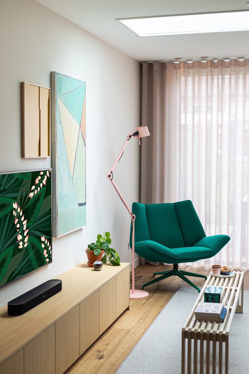 zithoek met groene fauteuil 