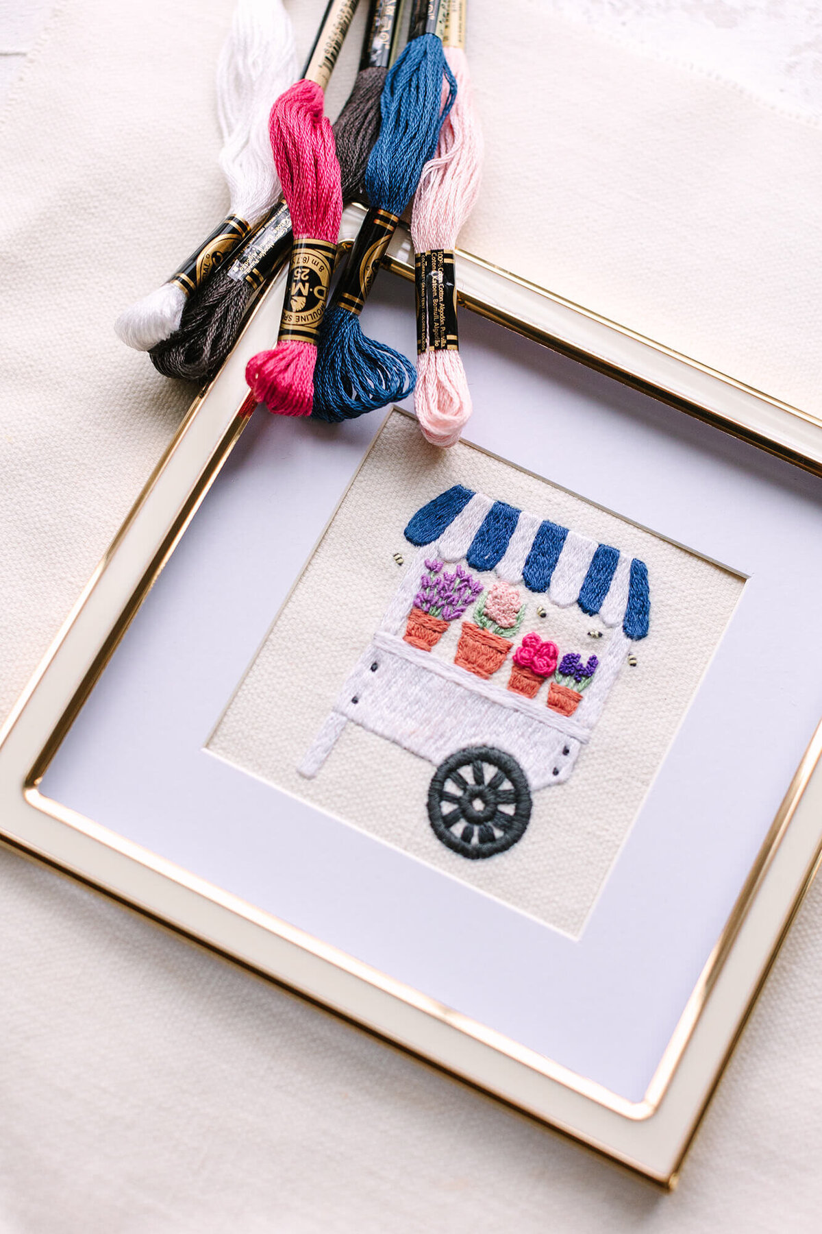 hand-embroidery-tutorials-for-beginners