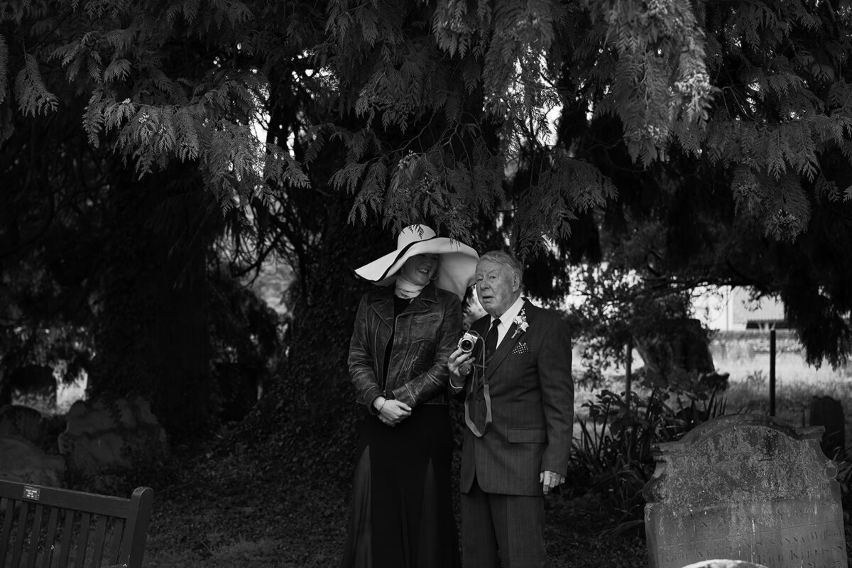 Summer-Estate-Wedding-In-English-Countryside3