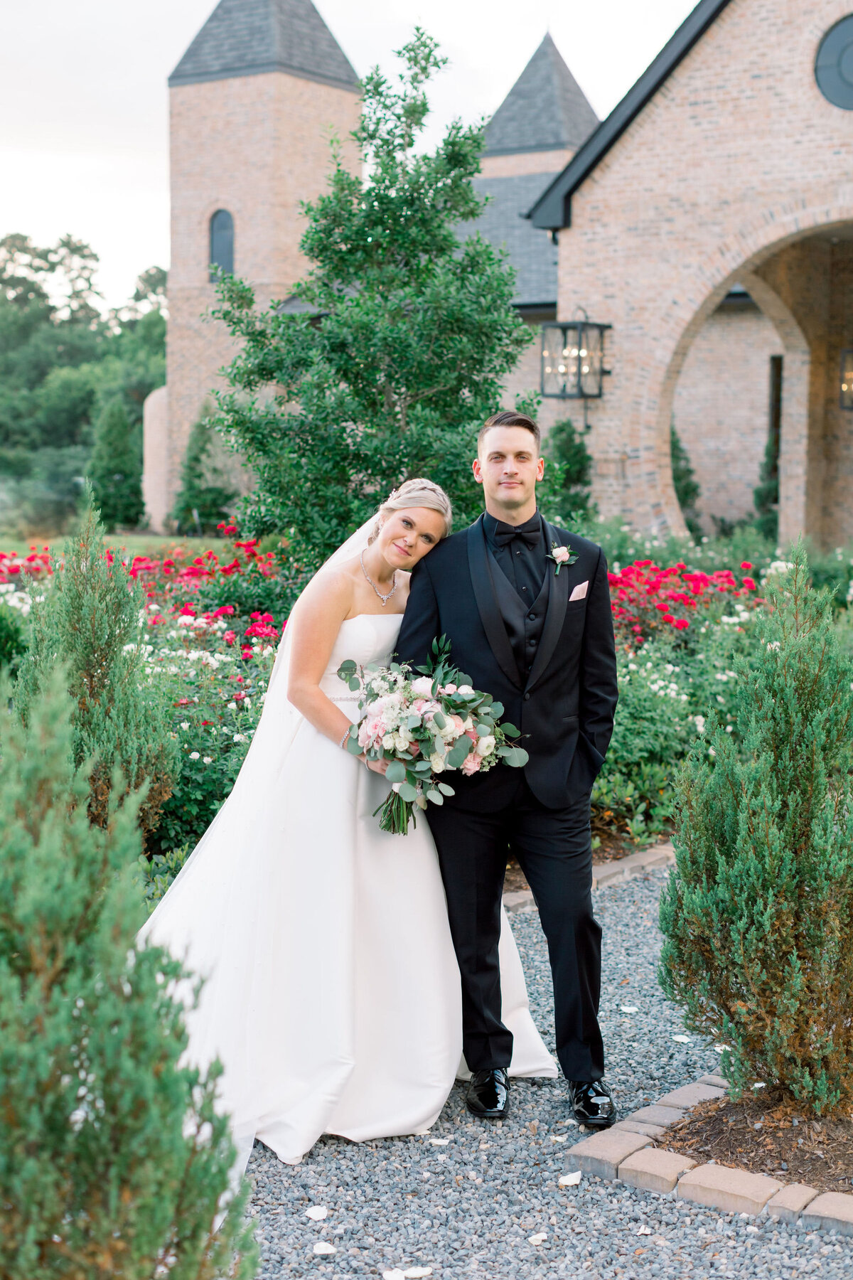 Summer-blush-iron-manor-houston-texas-wedding-33