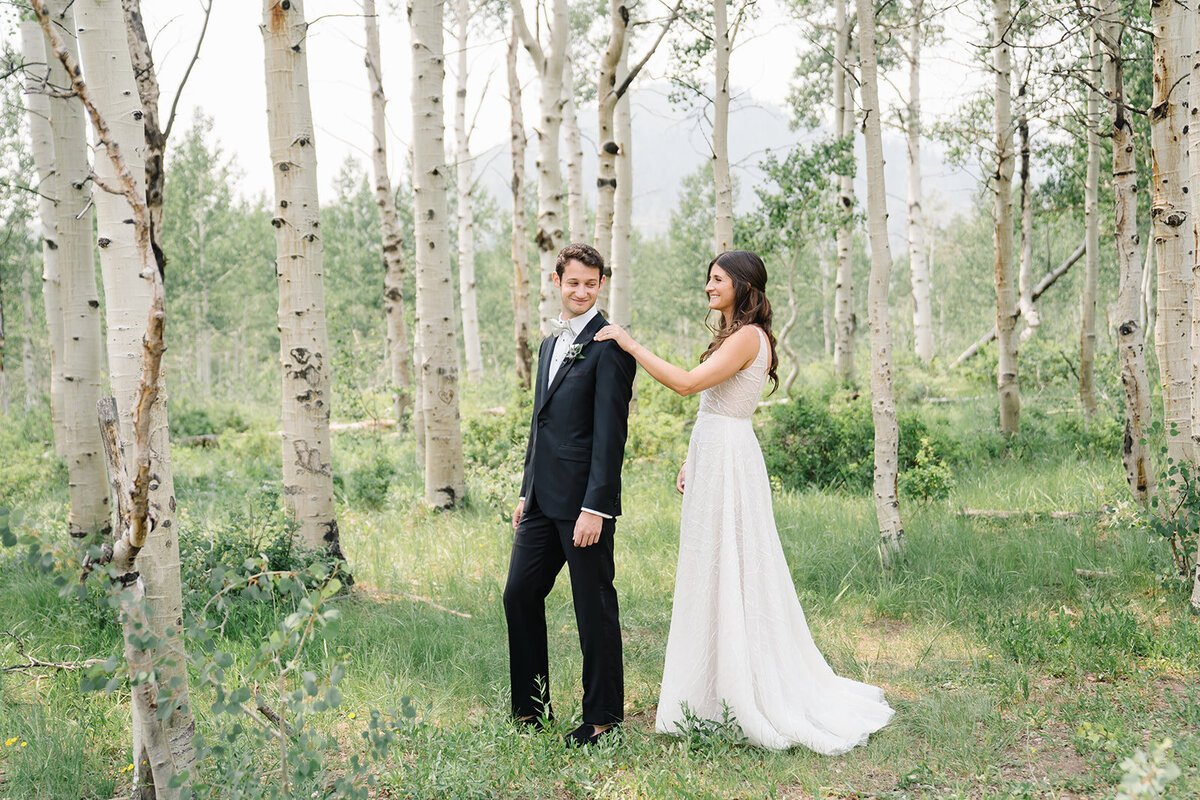blue-sky-ranch-mountain-summer-utah-wedding-logan-walkerphoto-368L-1411