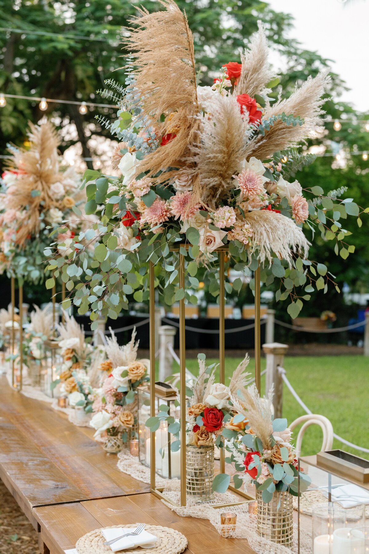5 JORDAN AND DANIELE - HEMINGWAY HOME EVENTS - KEY WEST WEDDING - ISLAMORADA WEDDINGS - FLORIDA KEYS WEDDING PLANNER - WEDDING INSPO - WEDDING DECOR - KEY WEST WEDDING PLANNER - DUARTE FLORAL DESIGN